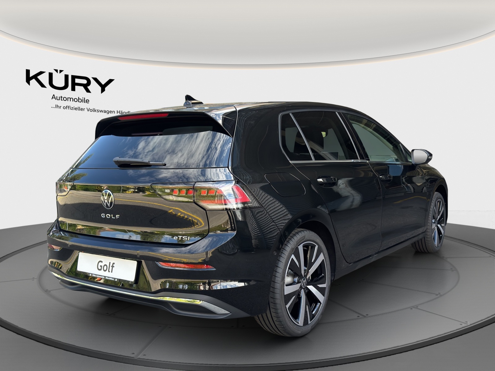 VW Golf 1.5 e TSI mHEV Style DSG-image-4