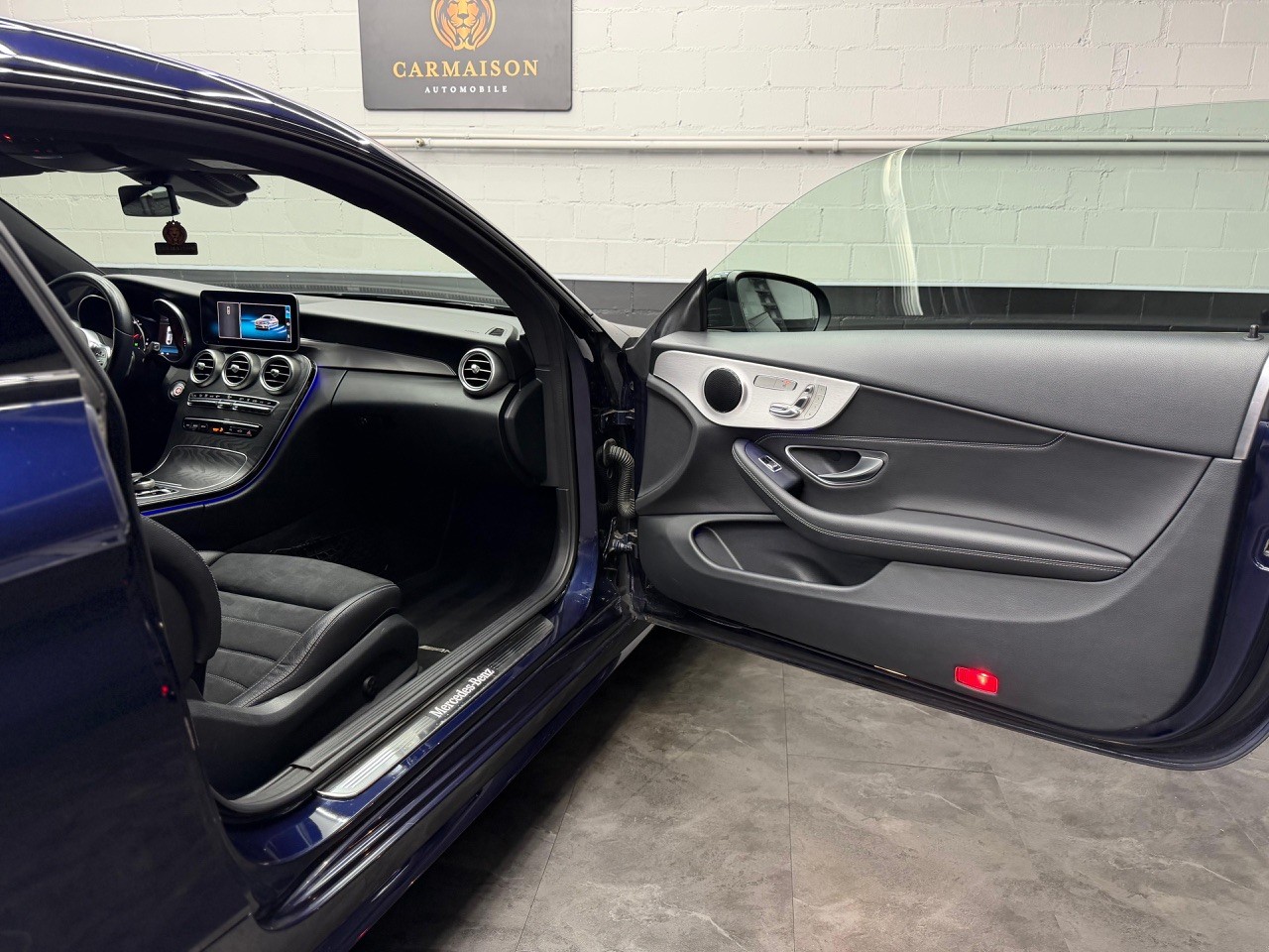MERCEDES-BENZ C 300 Coupé 4Matic AMG Line 9G-tronic-image-20