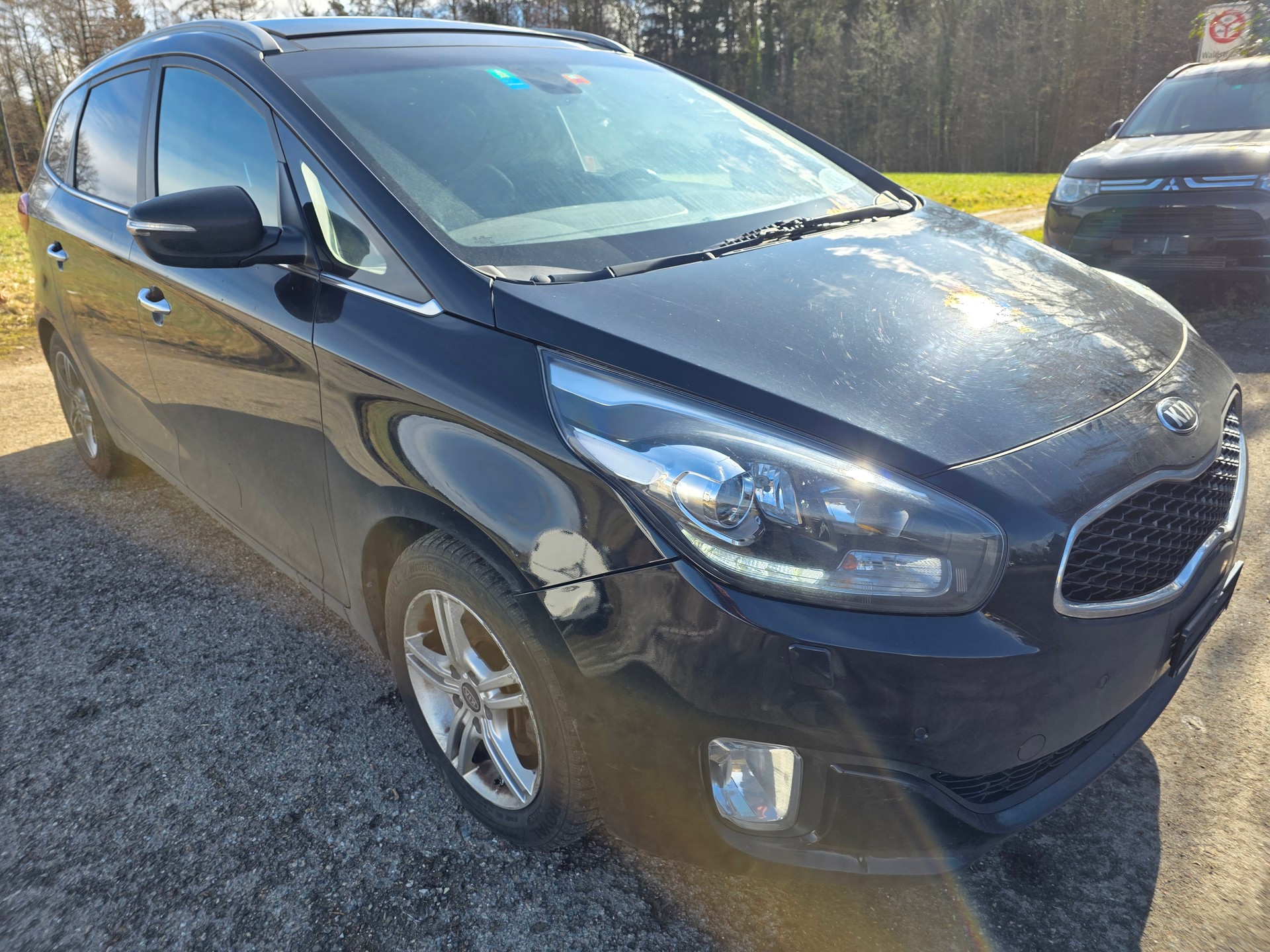 KIA Carens 1.7 CRDi Style DCT-showroom-element-2