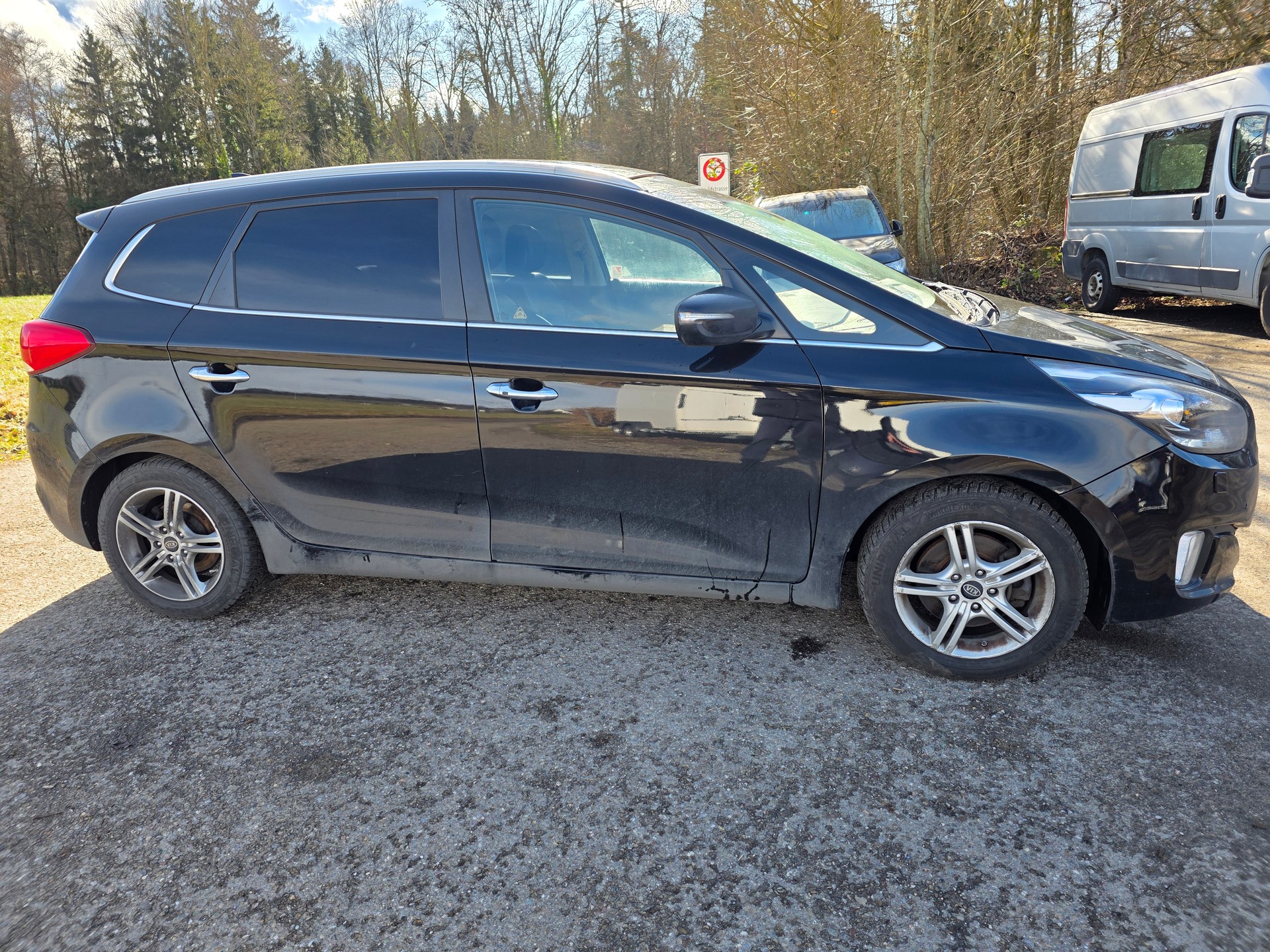 KIA Carens 1.7 CRDi Style DCT-showroom-element-3