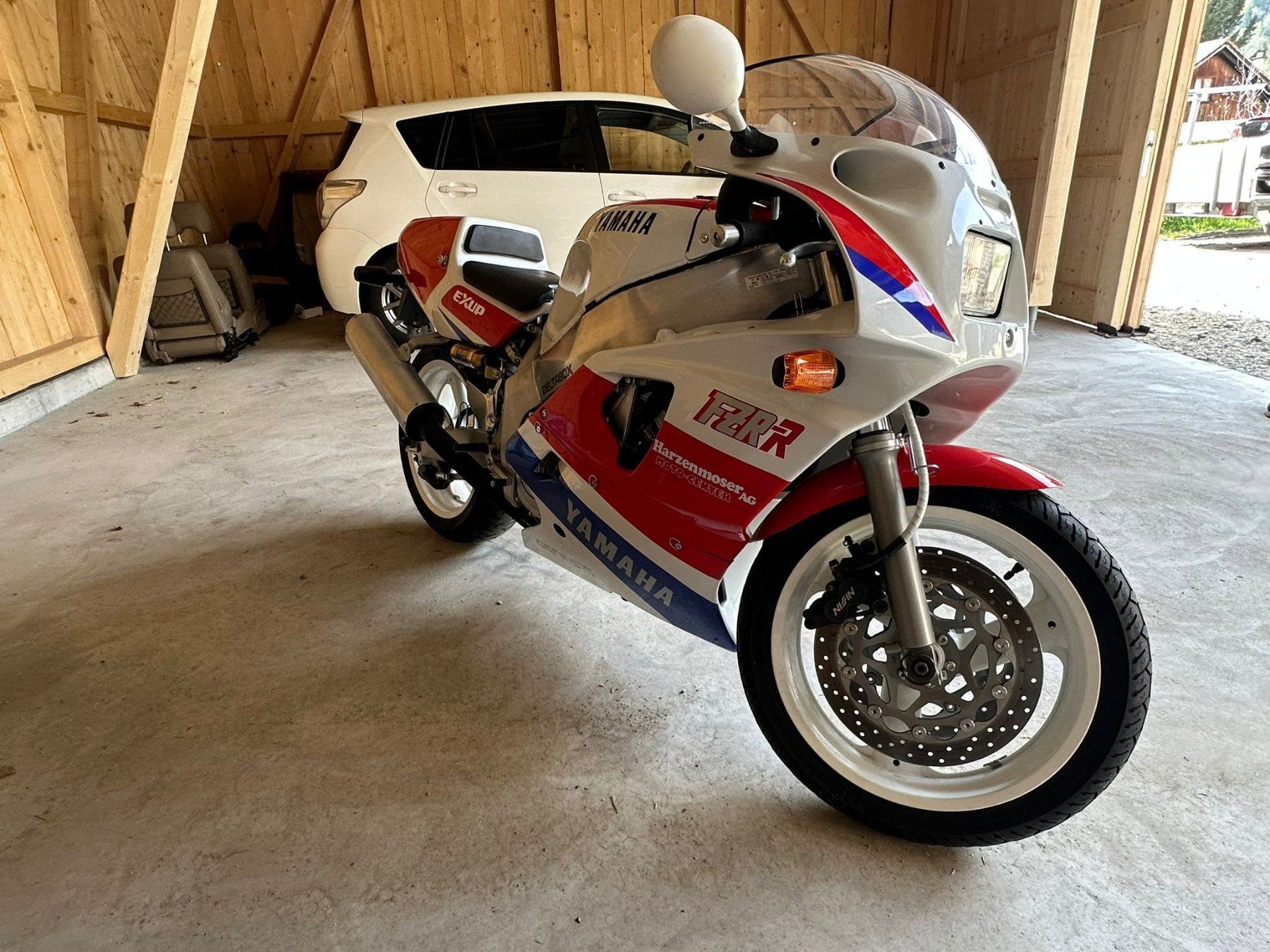 YAMAHA FZR 750 R Ex up OW01-image-1