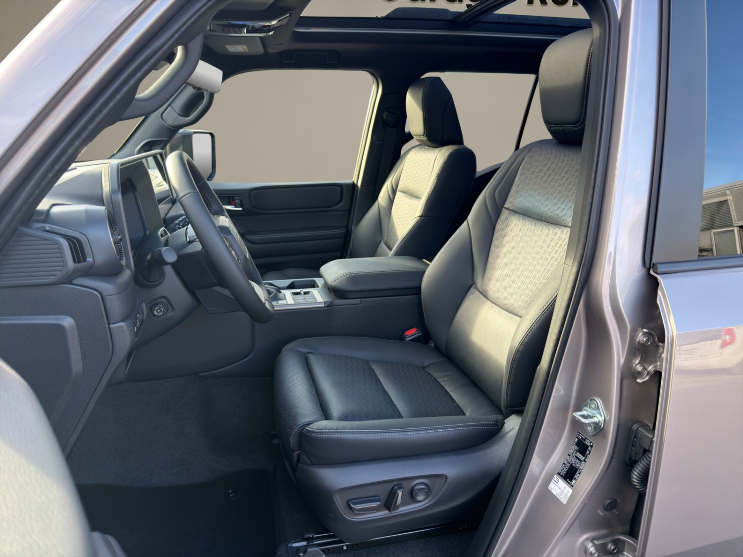 TOYOTA Land Cruiser 2.8 D 48V Invincible-image-8