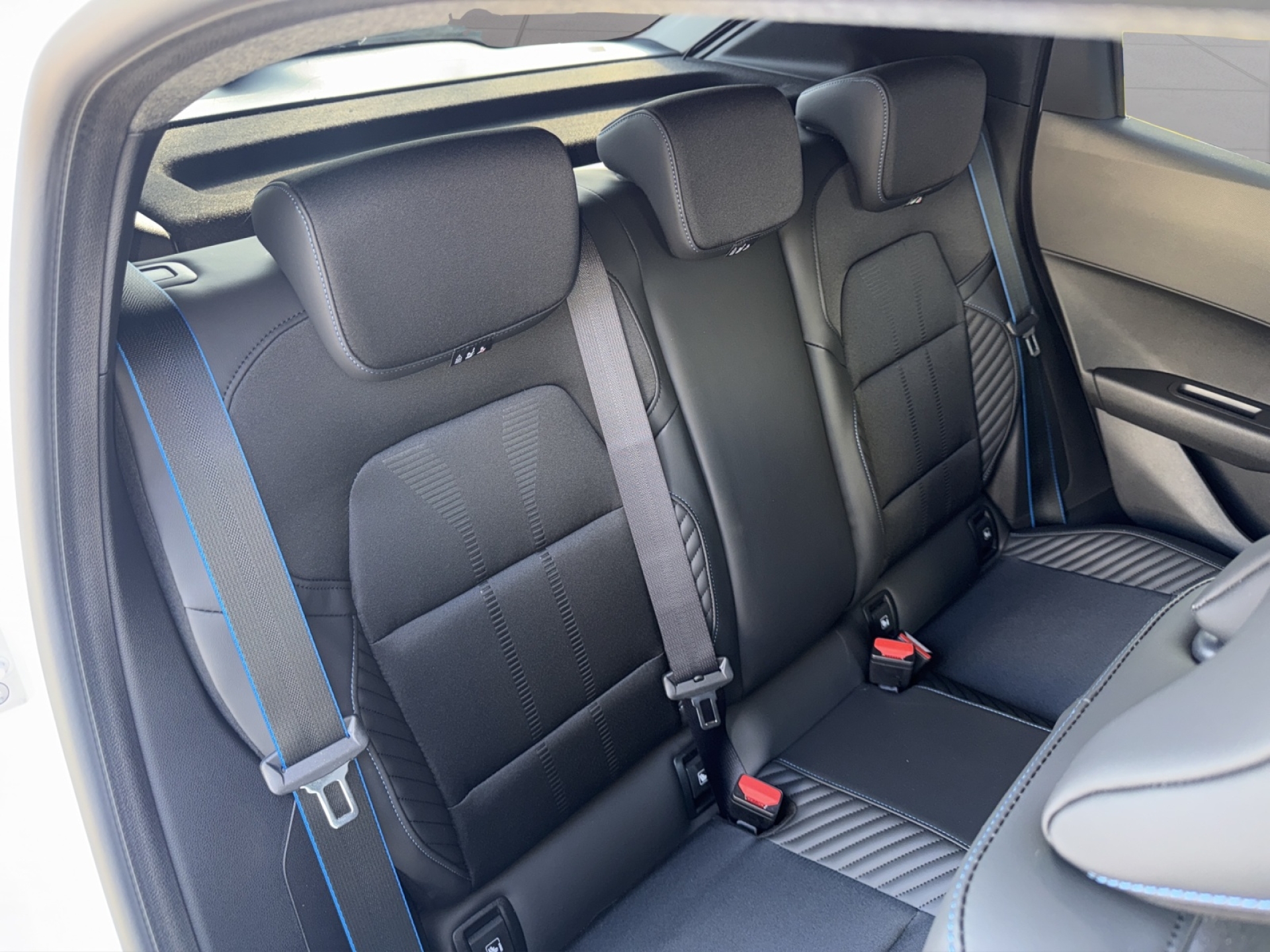 RENAULT CLIO esprit Alpine full hybrid E-Tech 160-image-12
