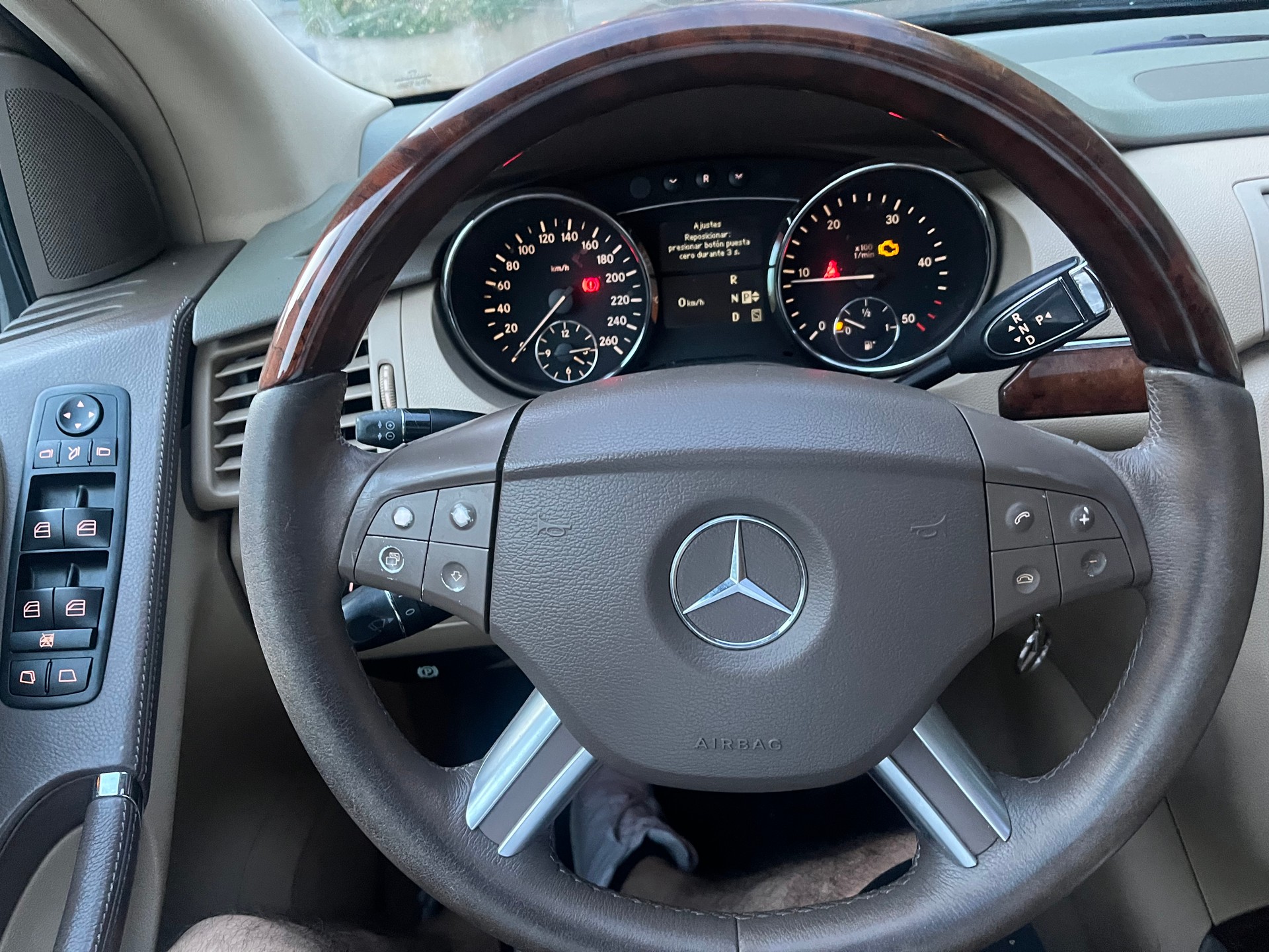 MERCEDES-BENZ R 320 CDI 4Matic 7G-Tronic-image-13