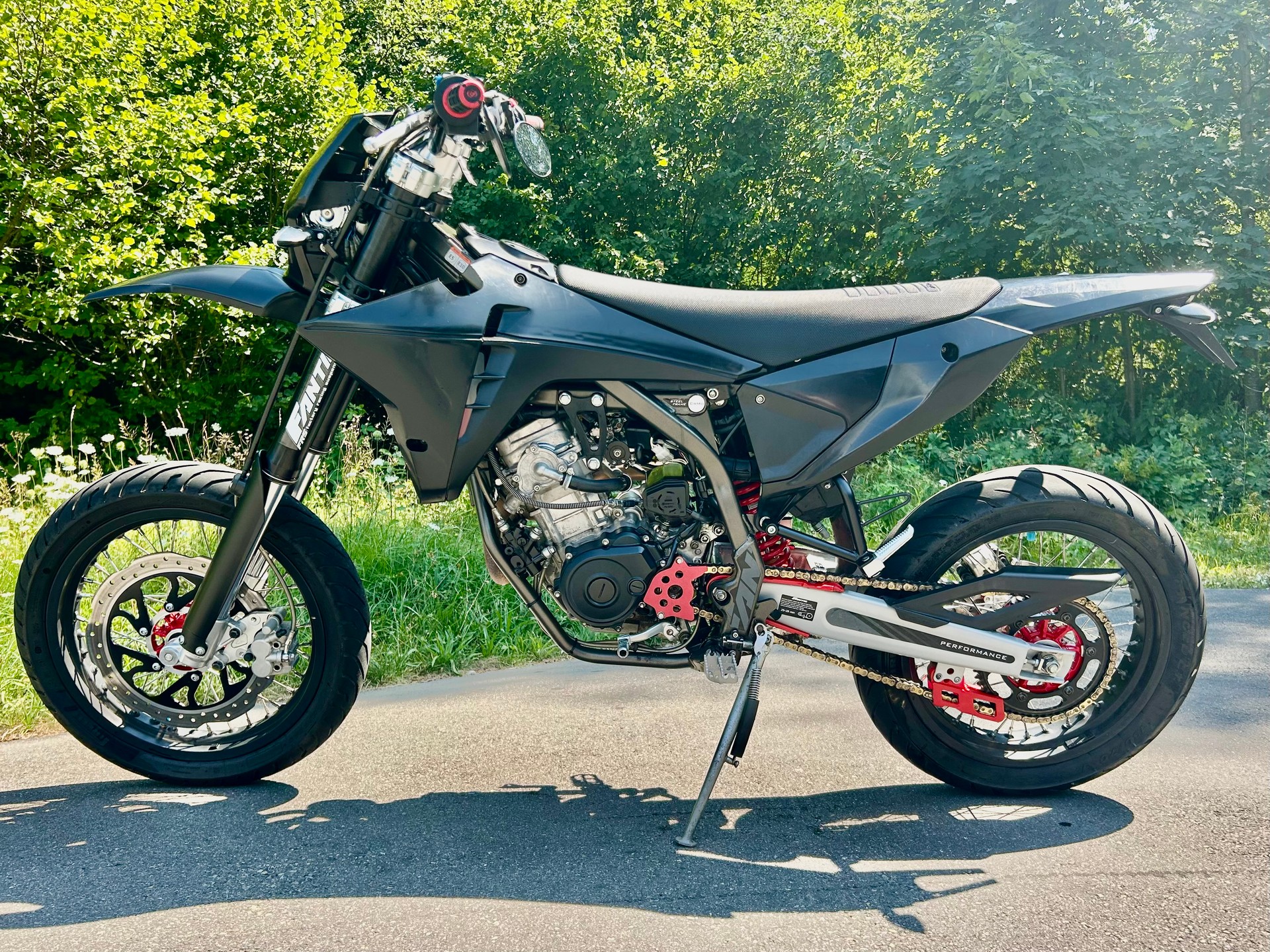 FANTIC XMF 125-image-2