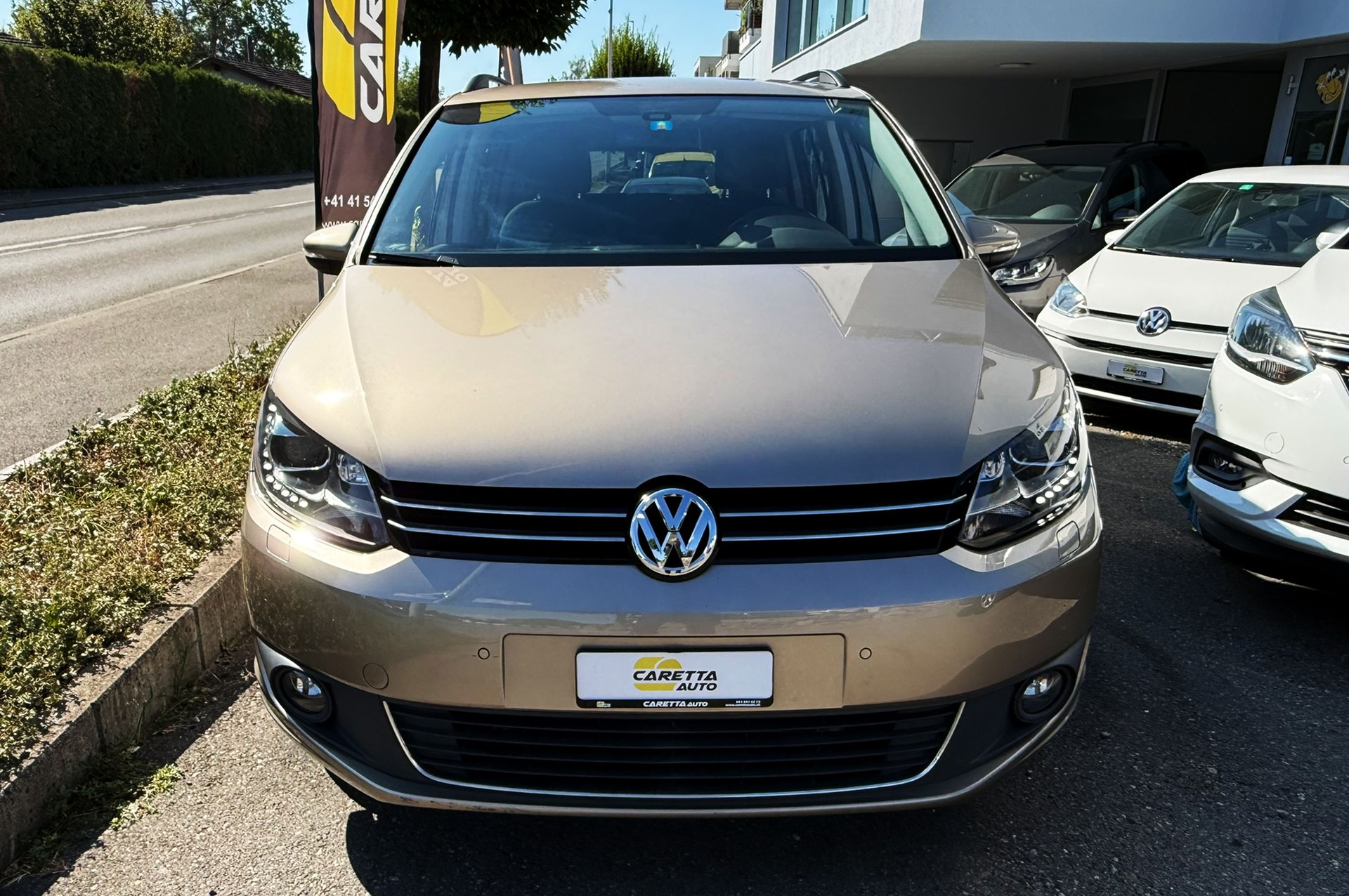 VW Touran 1.4 TSI Comfortline DSG-showroom-element-1