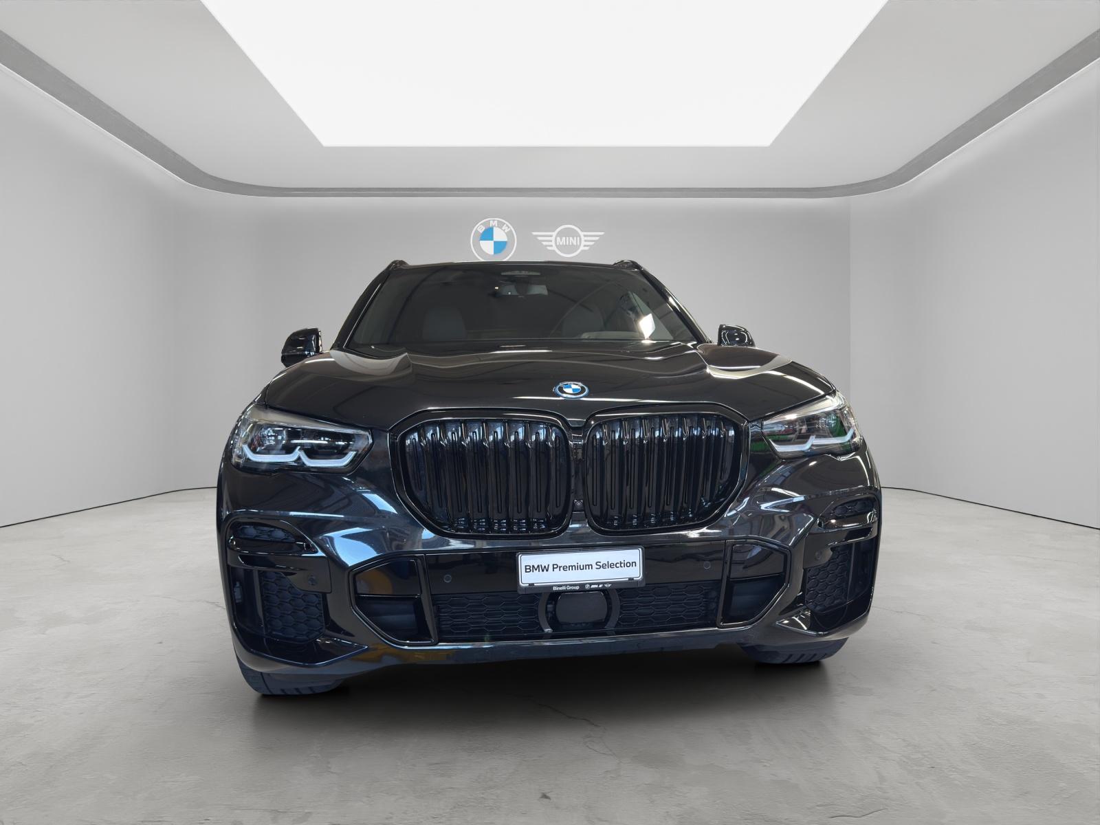 BMW X5 45e xDrive SAG-showroom-element-2
