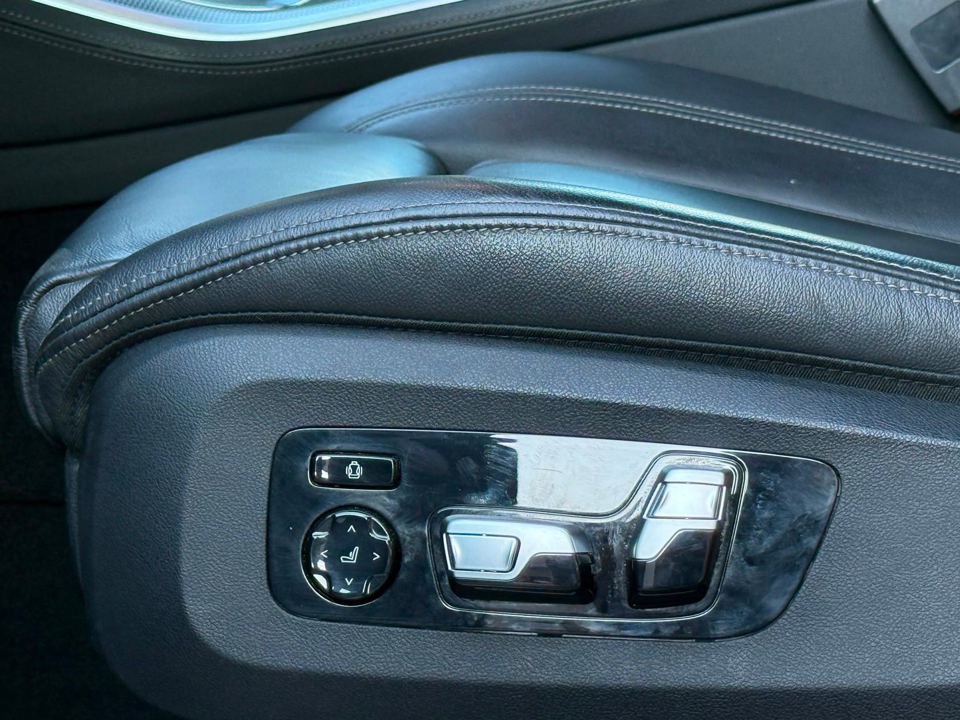 BMW X5 30d xDrive SAG-image-11