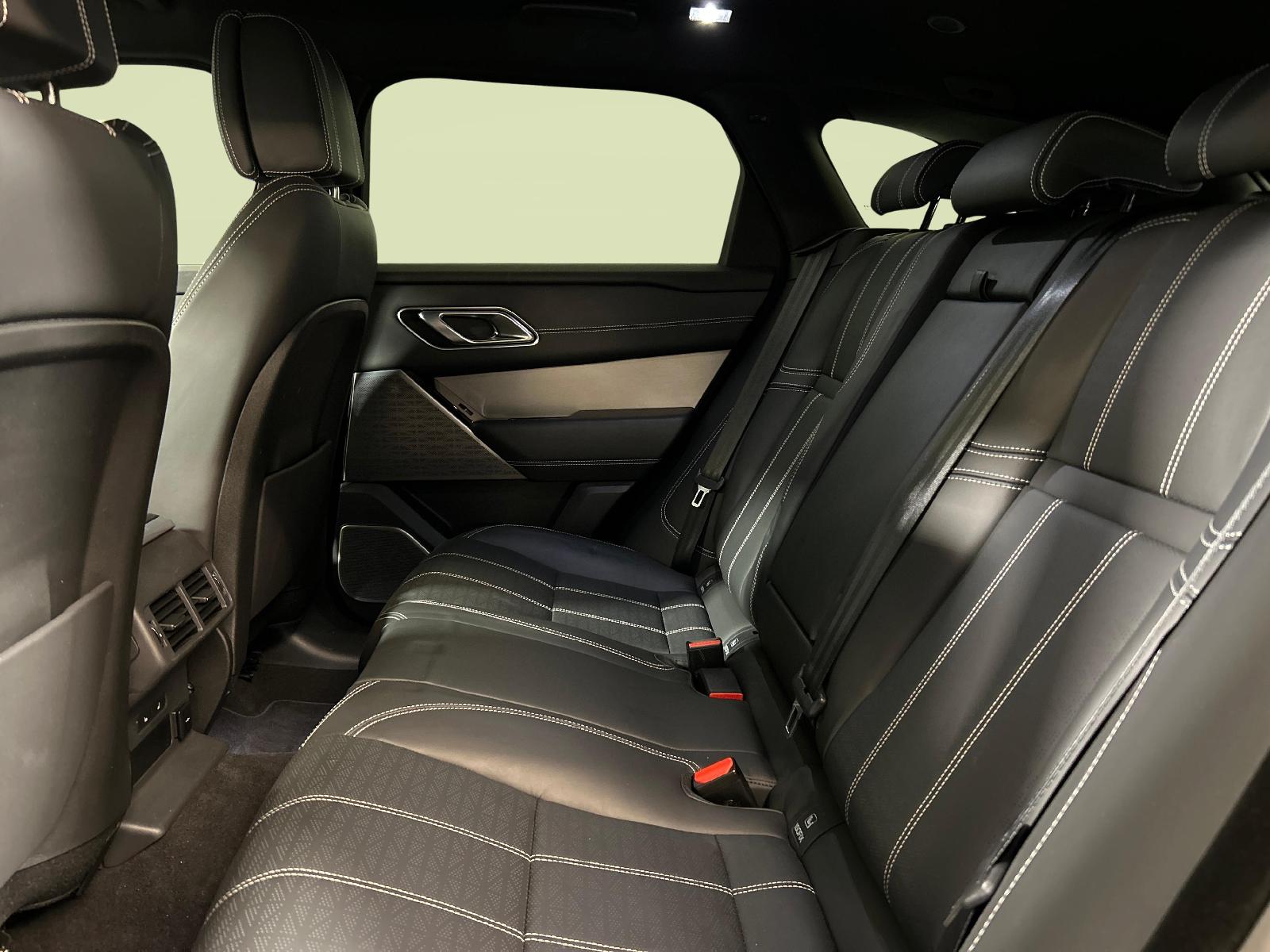 LAND ROVER Range Rover Velar 3.0 I6 R-Dynamic HSE-showroom-element-3