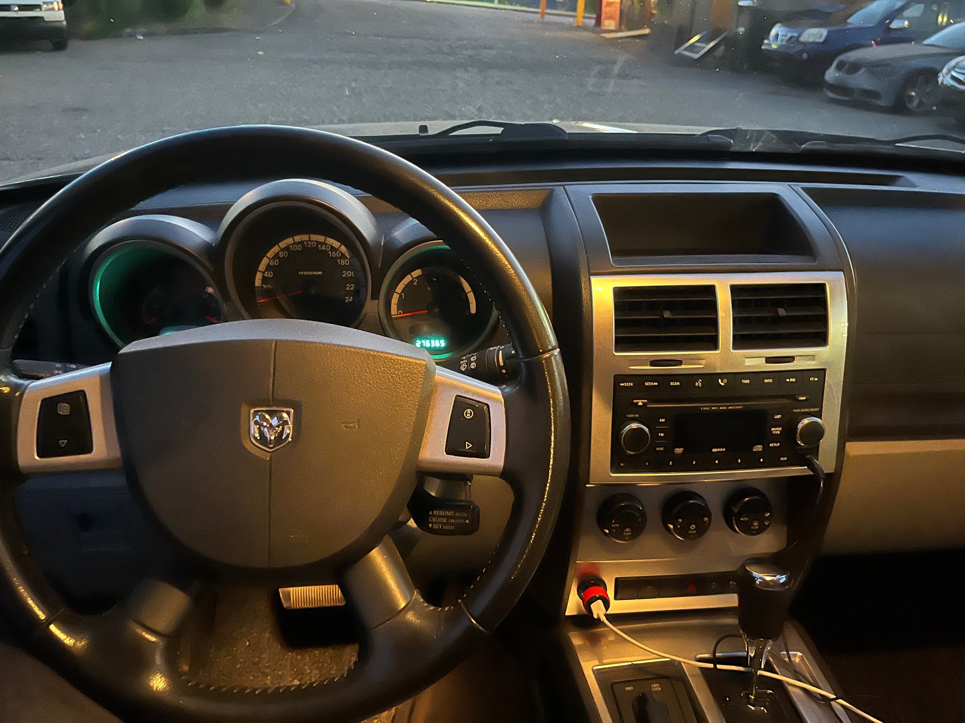 DODGE Nitro 2.8 CRD R/T Automatic-image-3