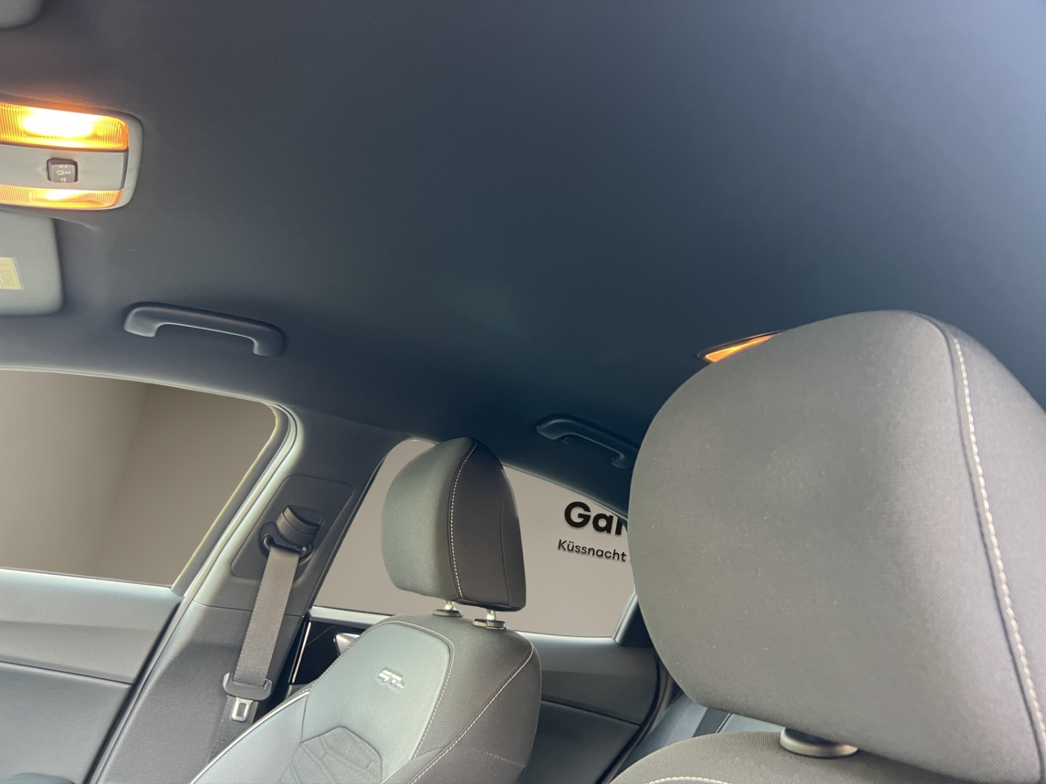 KIA XCeed 1.5 T-GDi GT-Line-image-9