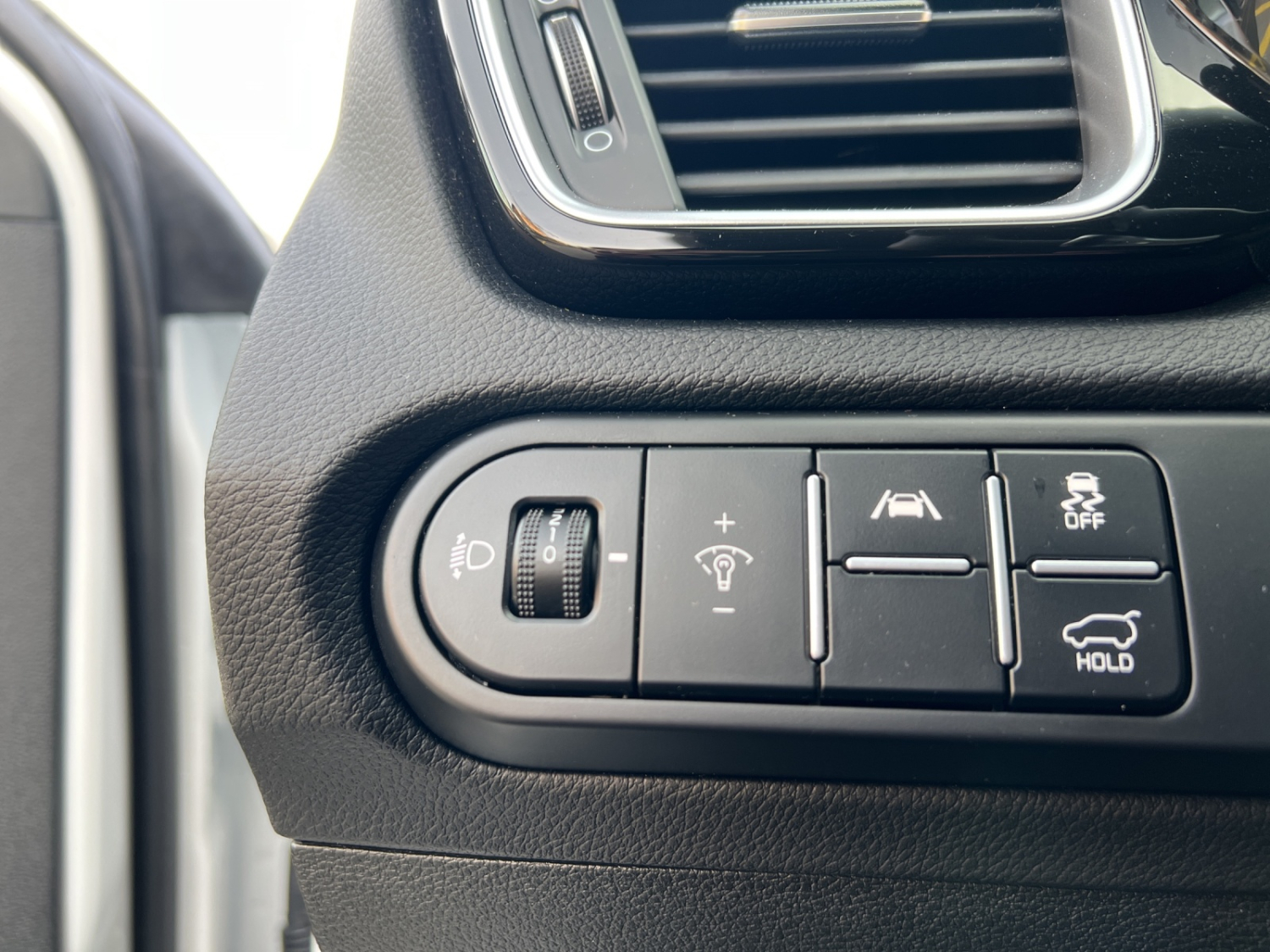 KIA XCeed 1.5 T-GDi GT-Line-image-14