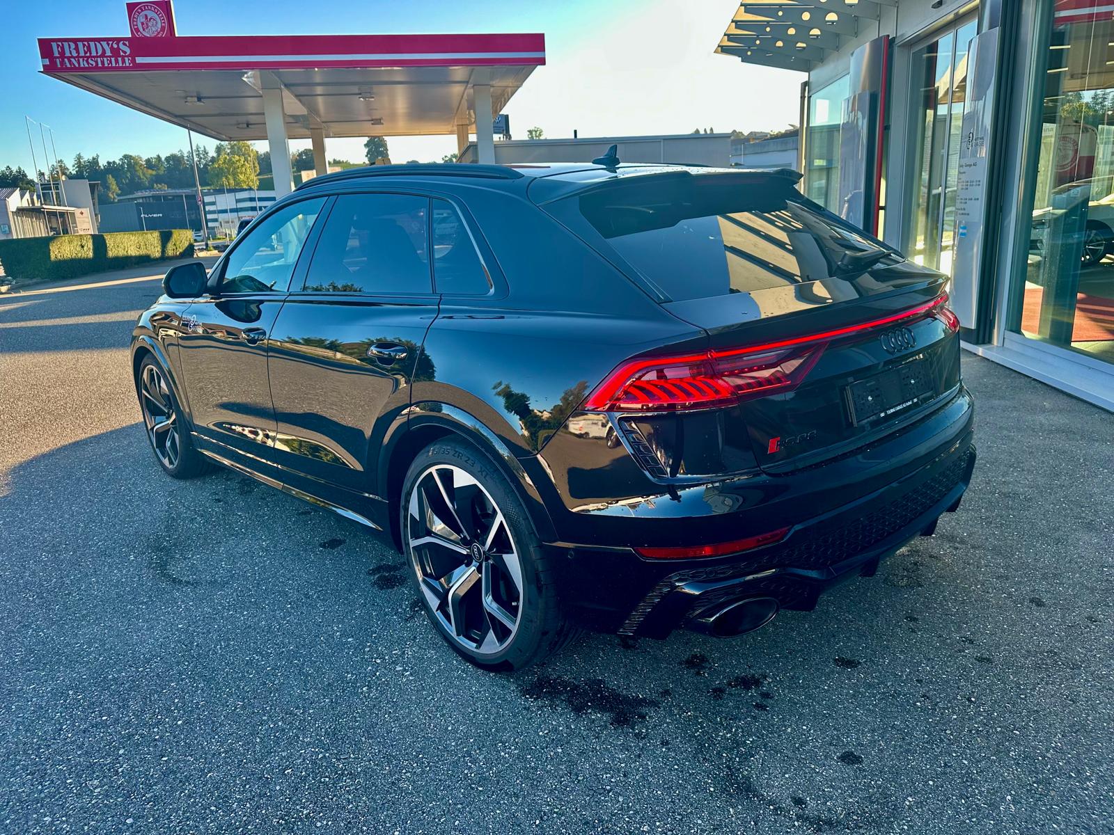 AUDI RSQ8 quattro-showroom-element-2