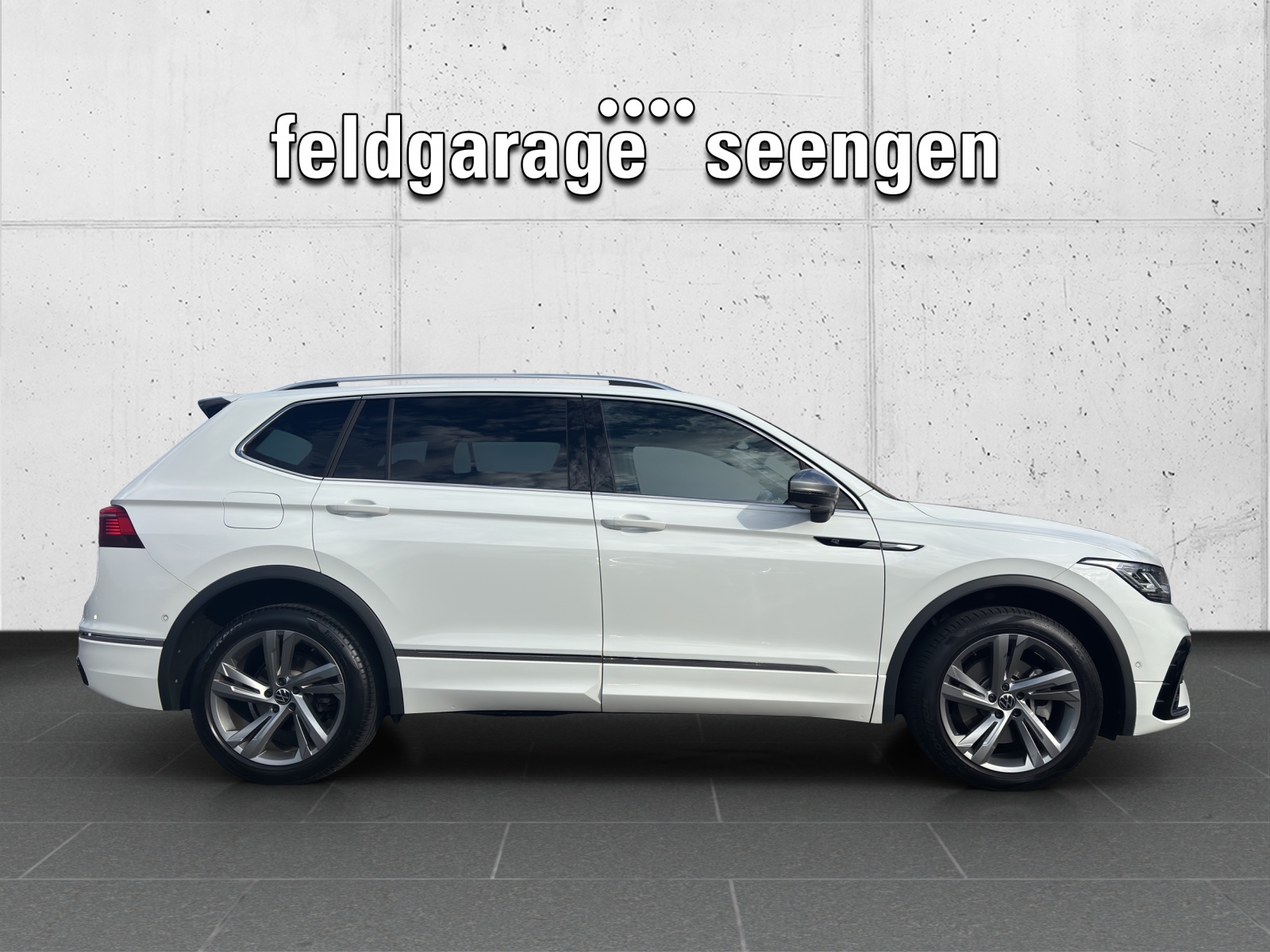 VW Tiguan Allspace 2.0 TDI SCR R-Line 4Motion DSG mit AHK, Head-Up-Display & 360°Kamrea-showroom-element-3
