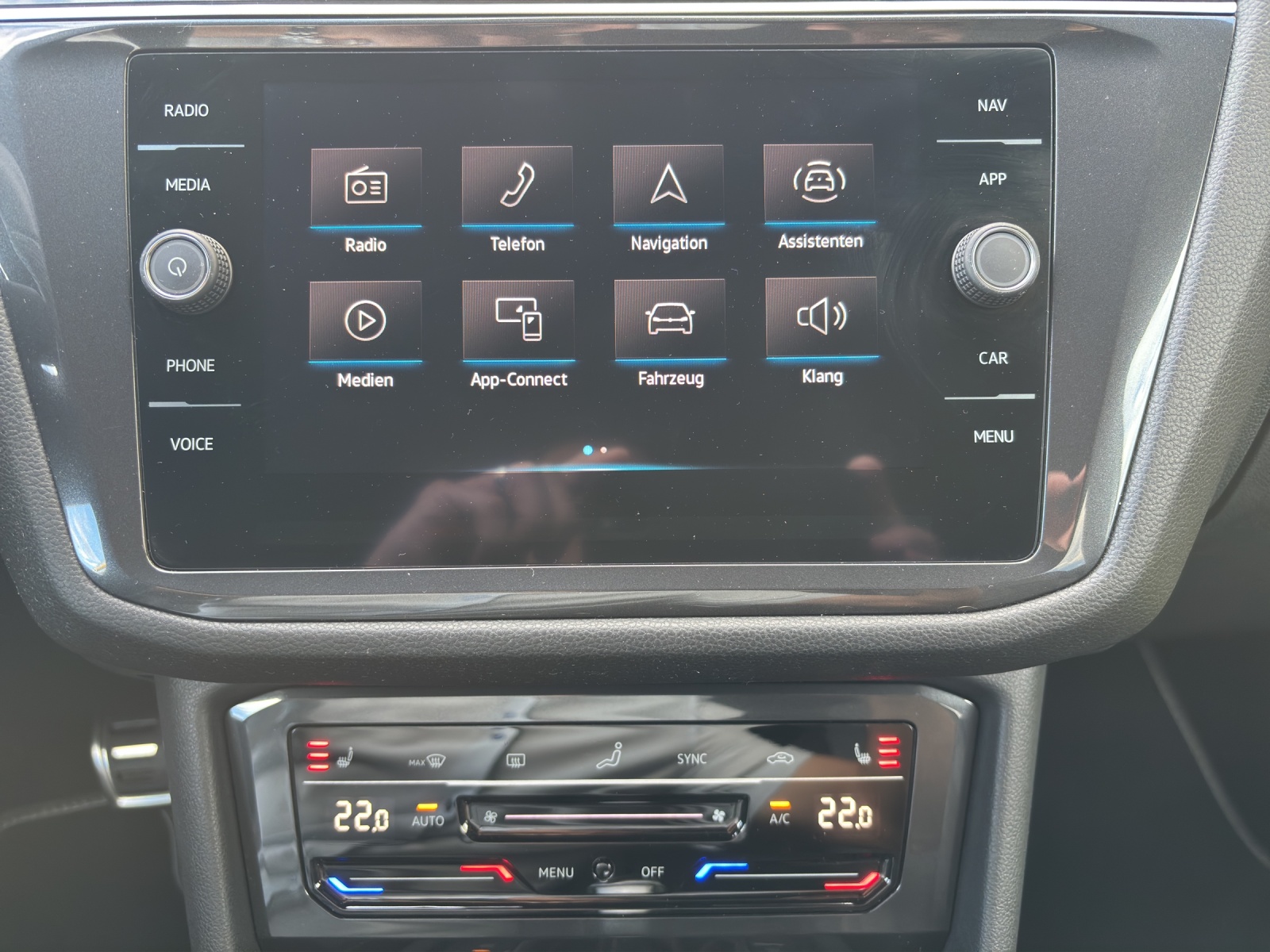 VW Tiguan Allspace 2.0 TDI SCR R-Line 4Motion DSG mit AHK, Head-Up-Display & 360°Kamrea-image-17