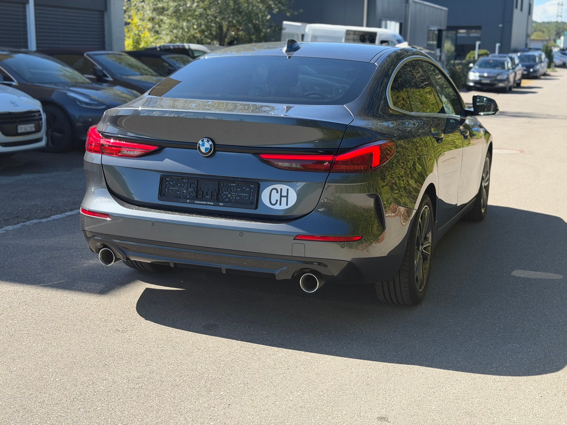 BMW 220d Gran Coupé Steptronic-image-4