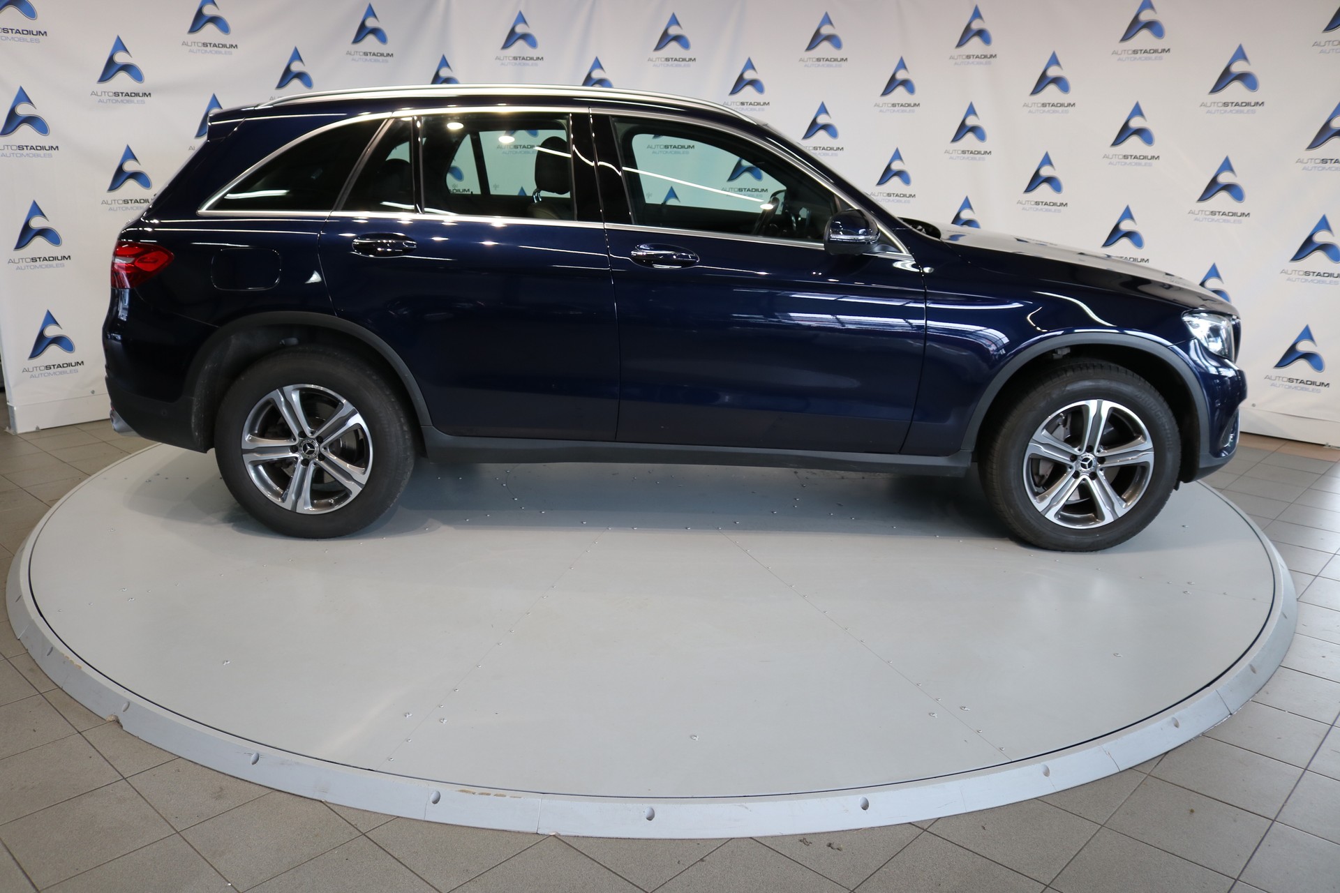 MERCEDES-BENZ GLC 300 4Matic Exclusive 9G-Tronic-image-21