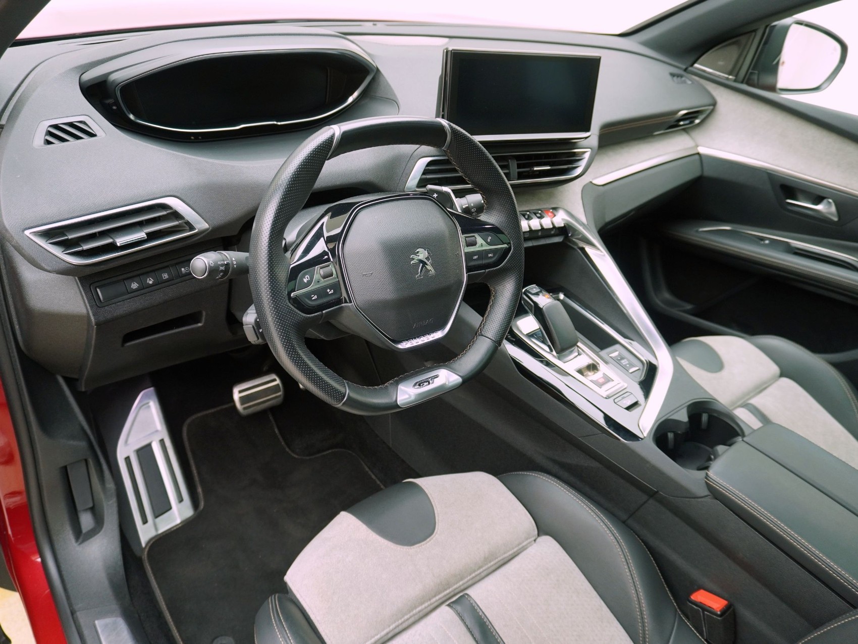 PEUGEOT 3008 1.6 Plug-in Hybrid4 GT Pack-image-10