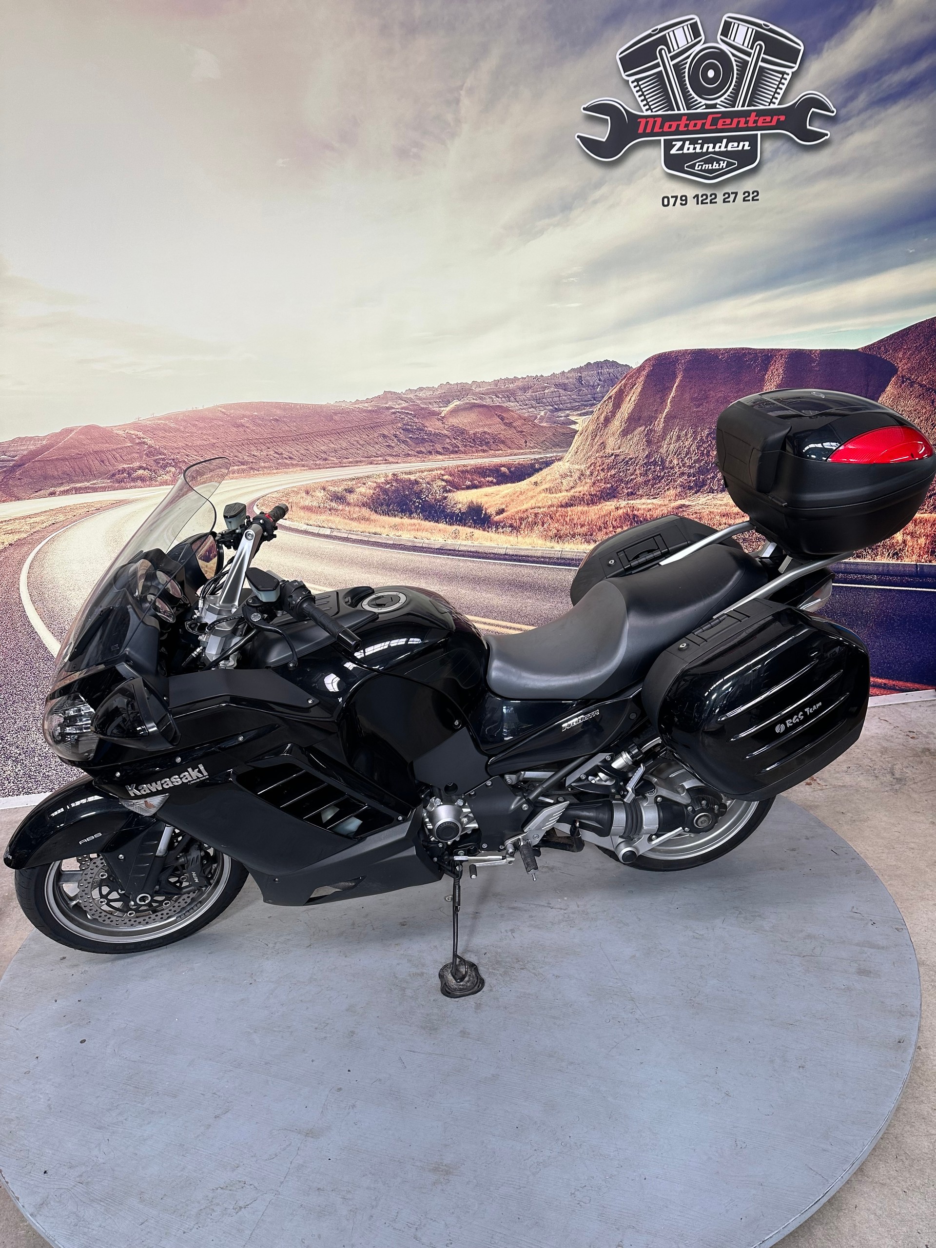 KAWASAKI GTR 1400 ABS-image-4
