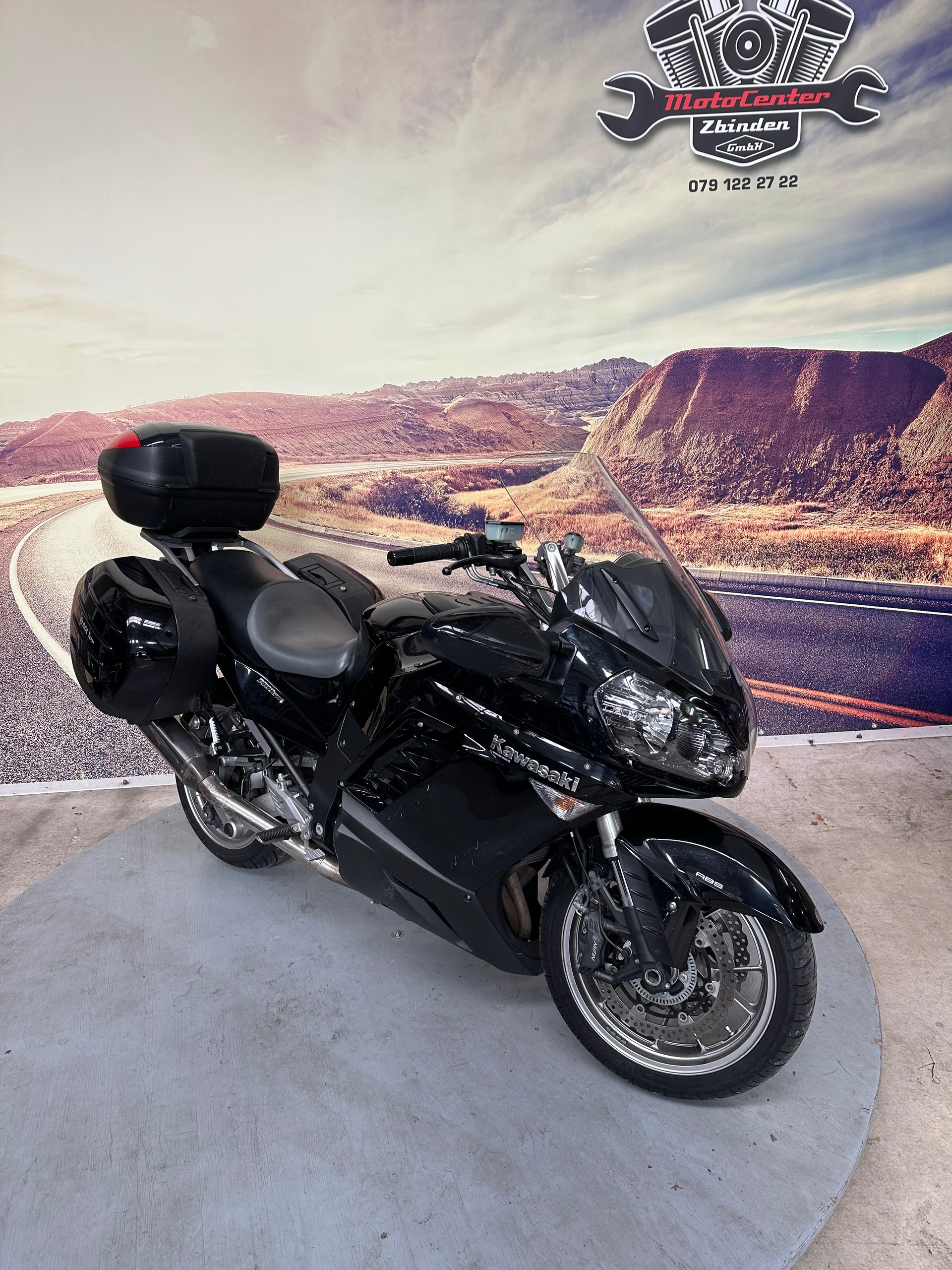 KAWASAKI GTR 1400 ABS-image-1