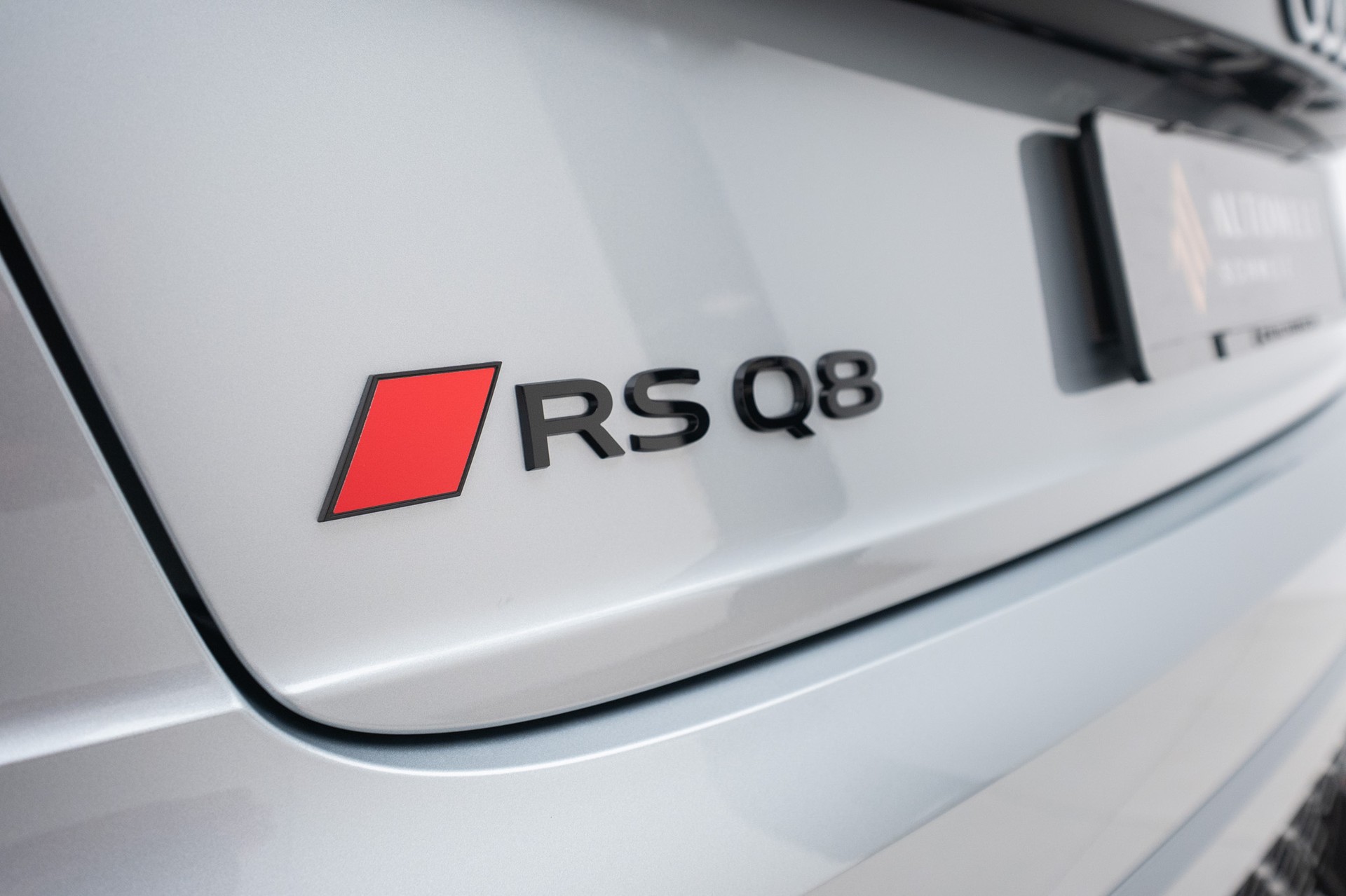 AUDI RSQ8 performance quattro-image-20