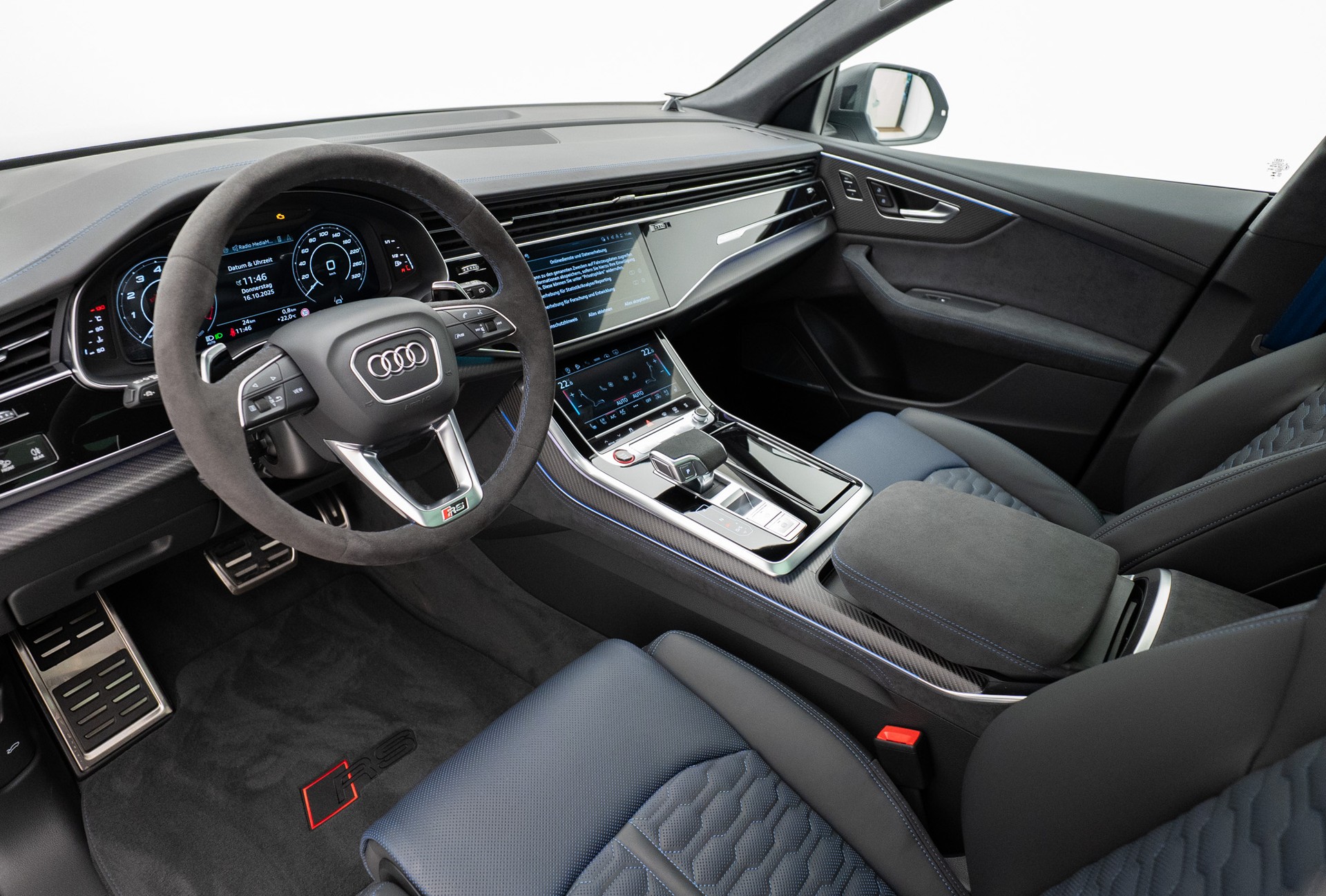 AUDI RSQ8 performance quattro-image-7