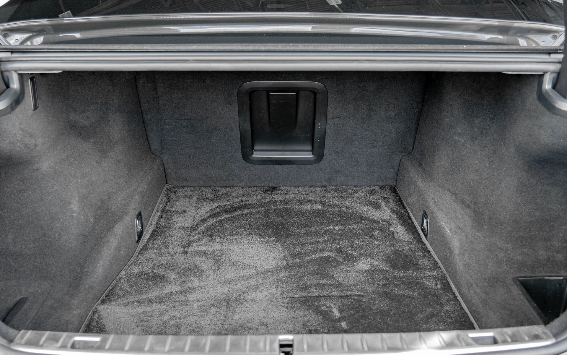 BMW 750i xDrive Steptronic-image-10