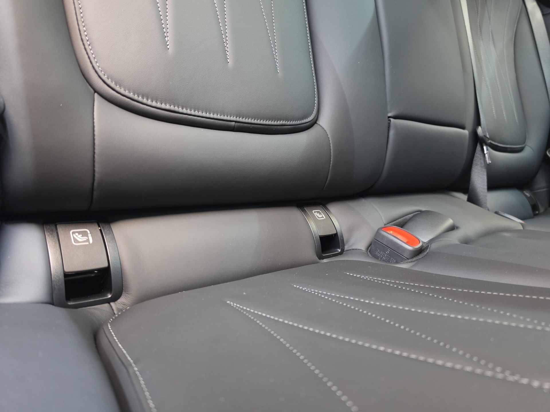 MERCEDES-BENZ AMG GLC 53 4MATIC+-image-11