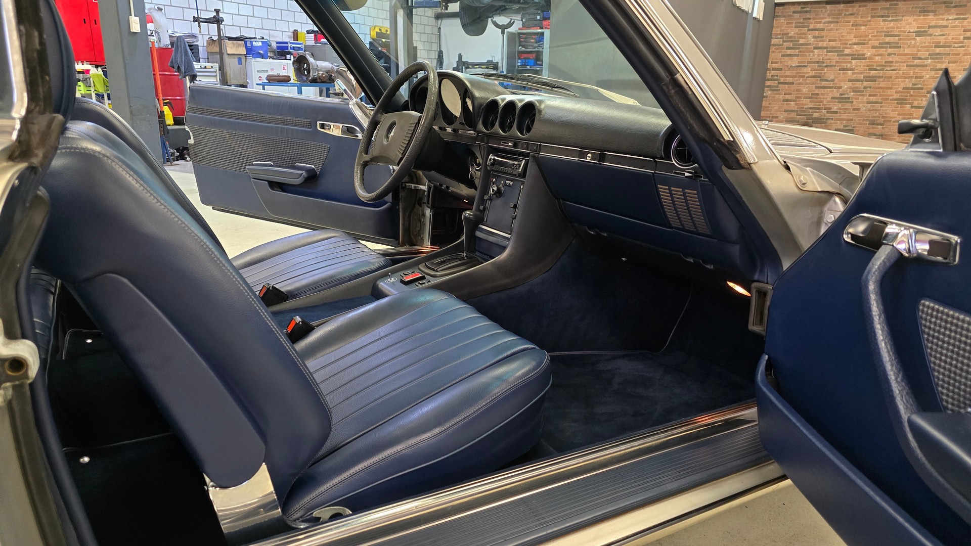 MERCEDES-BENZ SLC 280 Veteran-image-25