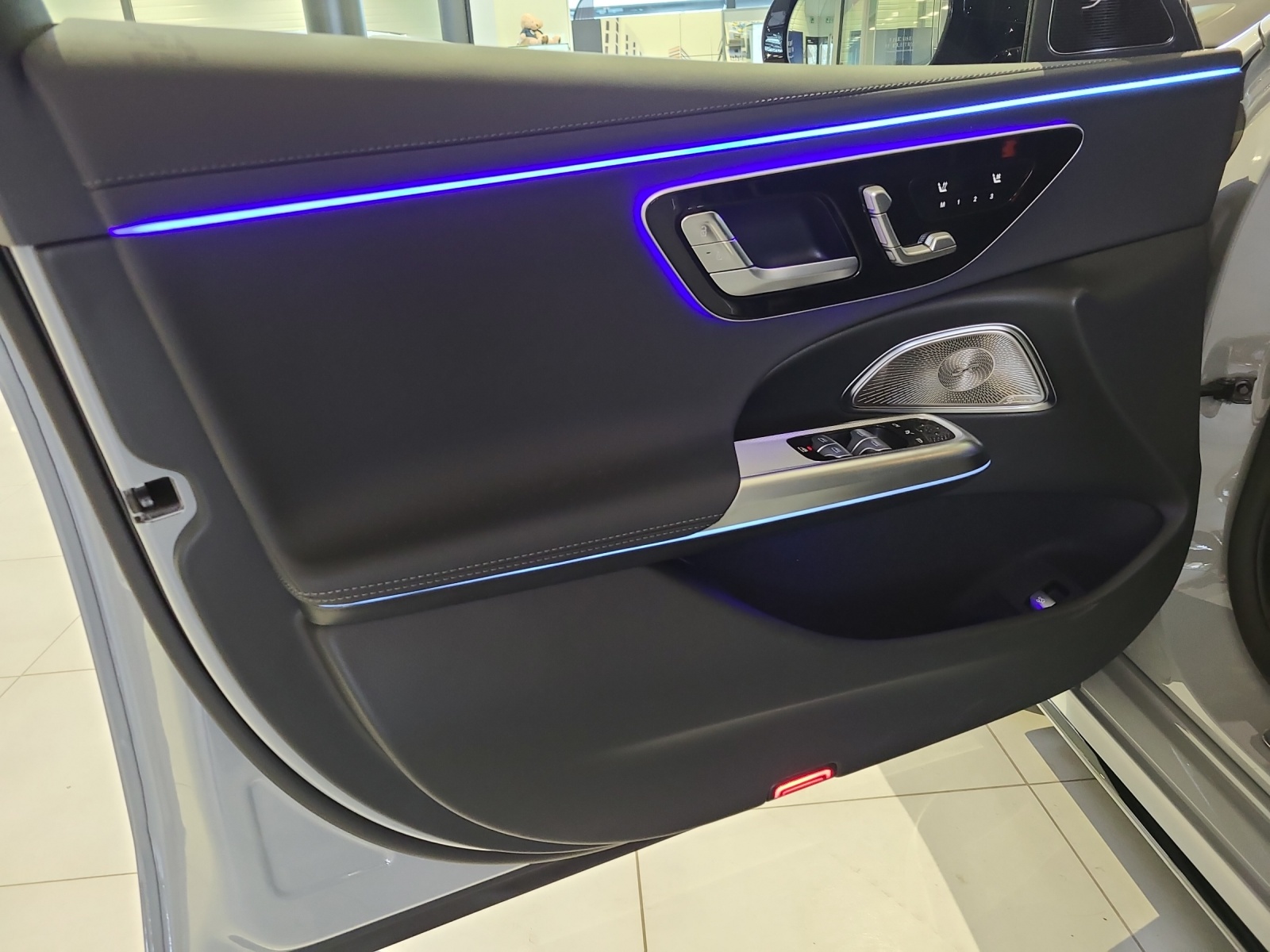 MERCEDES-BENZ E 450 d T 4Matic 9G-Tronic-image-8