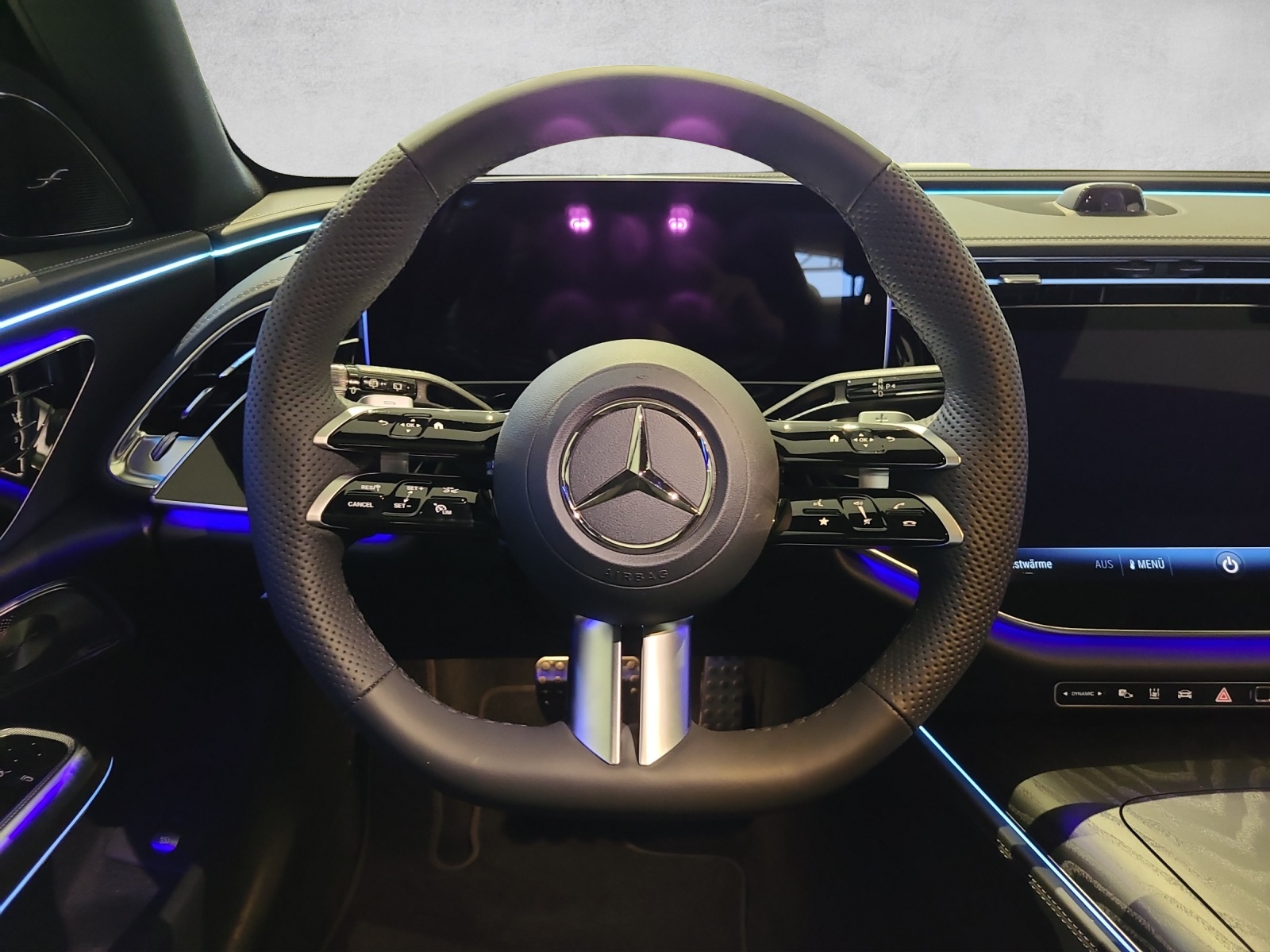 MERCEDES-BENZ E 450 d T 4Matic 9G-Tronic-image-12