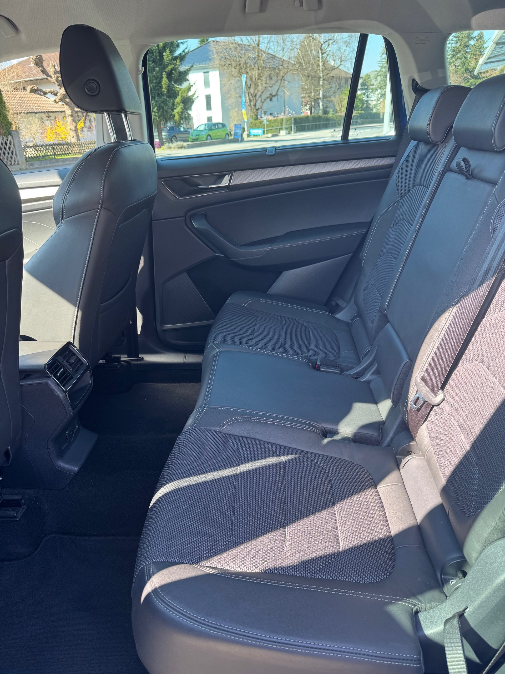 SKODA Kodiaq 2.0 TDI CR Style 4x4 DSG-image-13