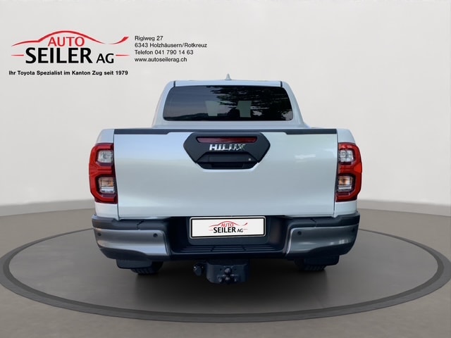 TOYOTA Hilux 2.8D-4D Invincible Double Cab 4x4 A-image-4