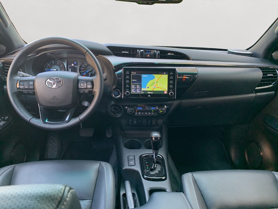 TOYOTA Hilux 2.8D-4D Invincible Double Cab 4x4 A-image-11