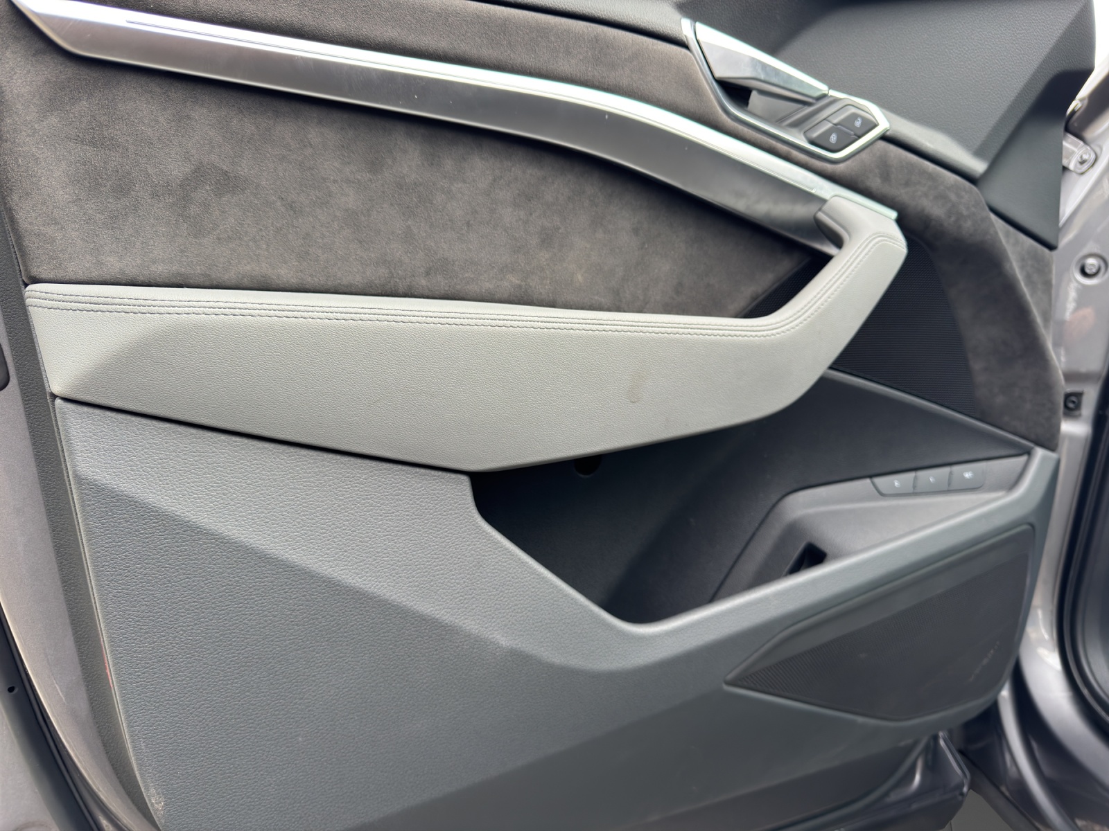 AUDI e-tron 50 Sportback Advanced quattro-image-20
