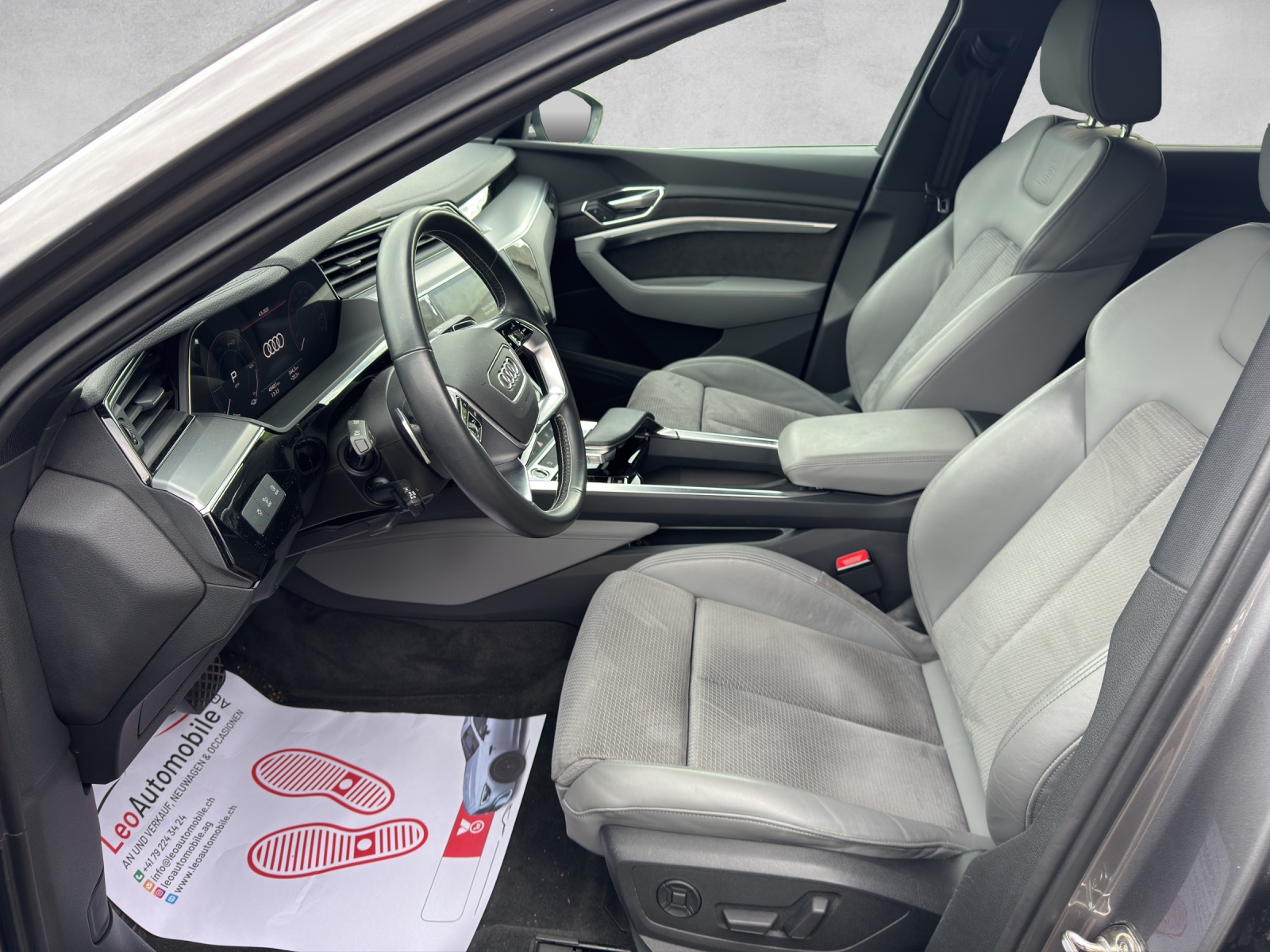 AUDI e-tron 50 Sportback Advanced quattro-image-8