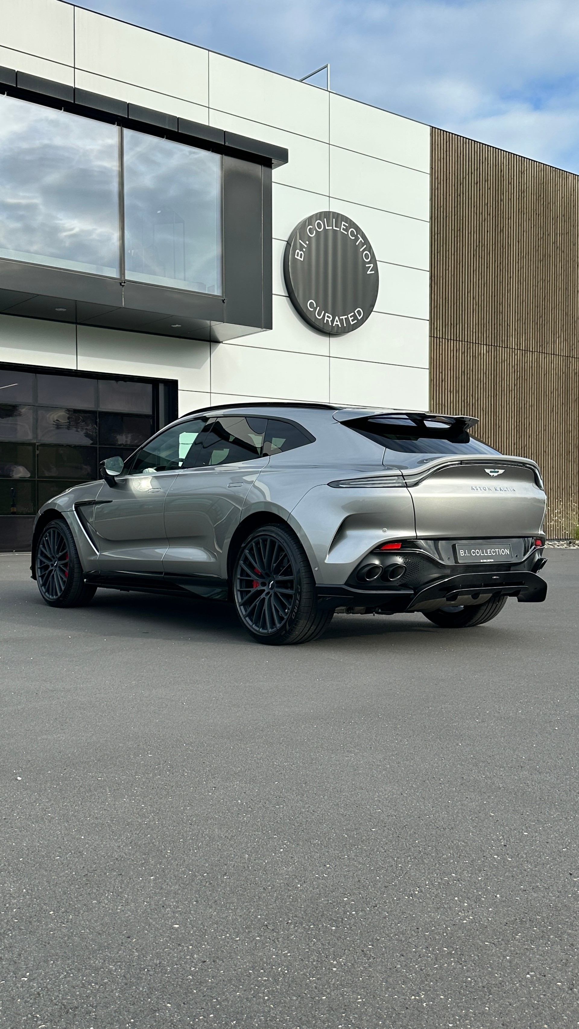 ASTON MARTIN 707 MY26-image-10