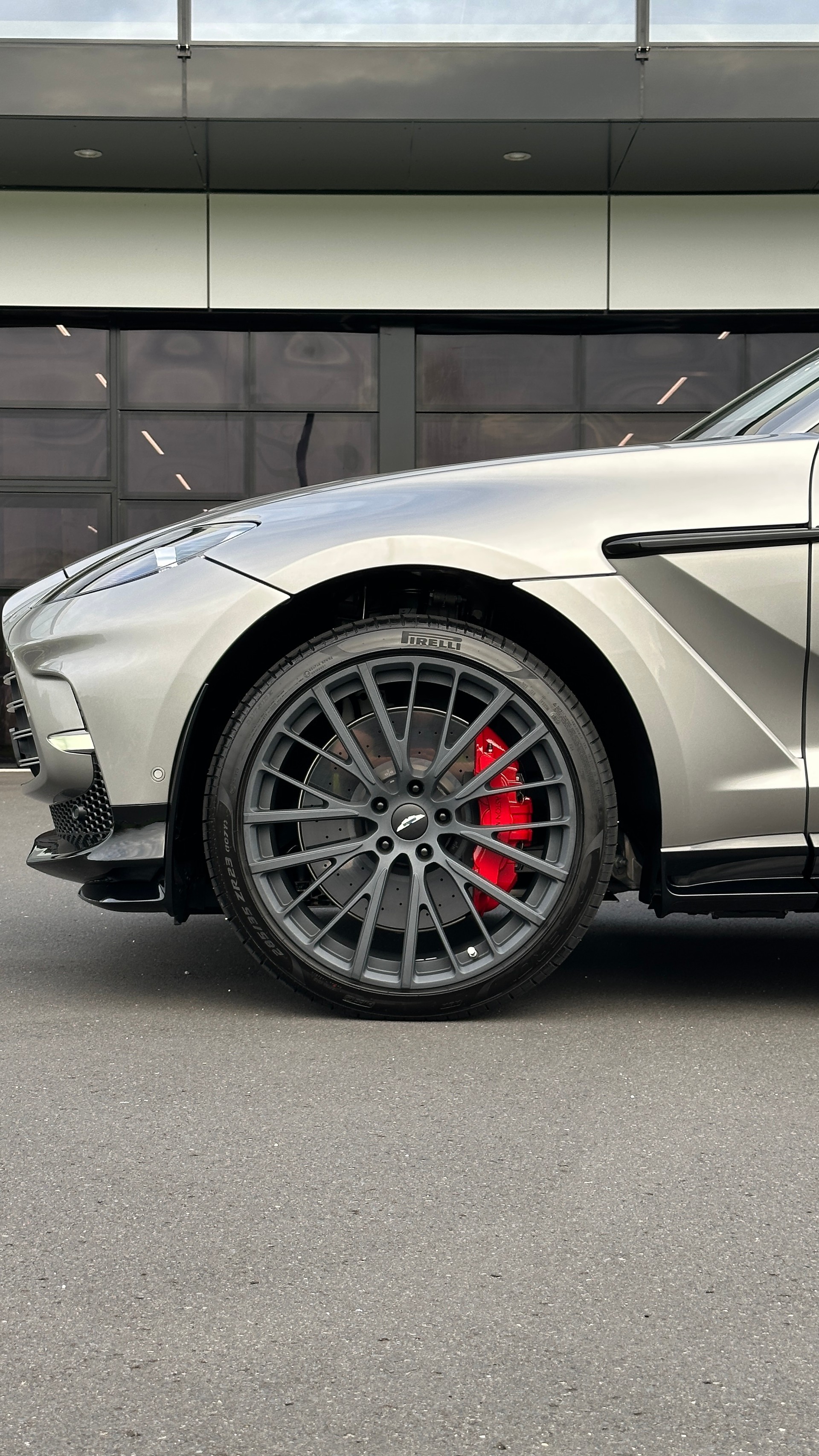 ASTON MARTIN 707 MY26-image-9