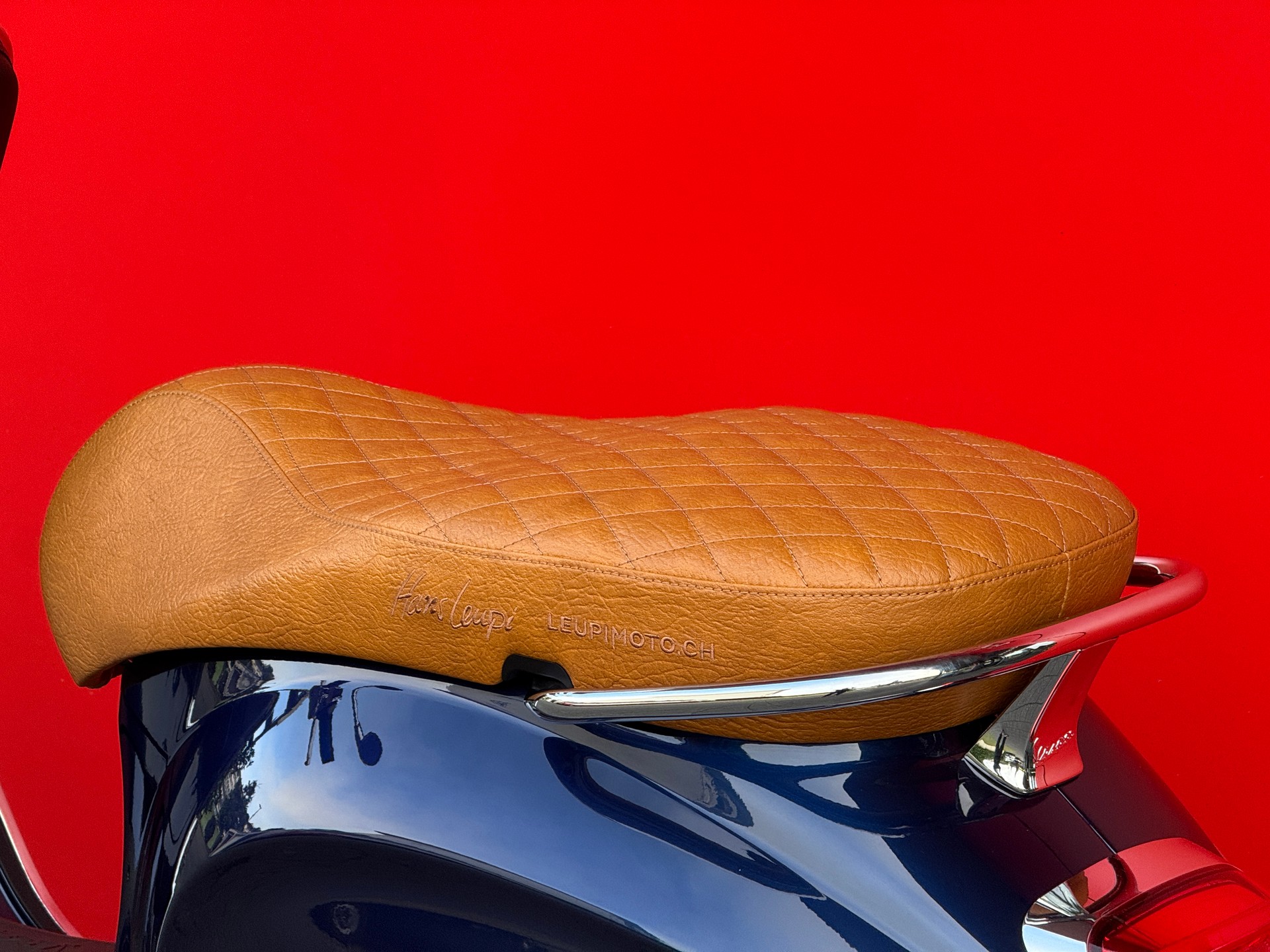 PIAGGIO Vespa 125 Primavera ABS Celebrate 40th-image-9