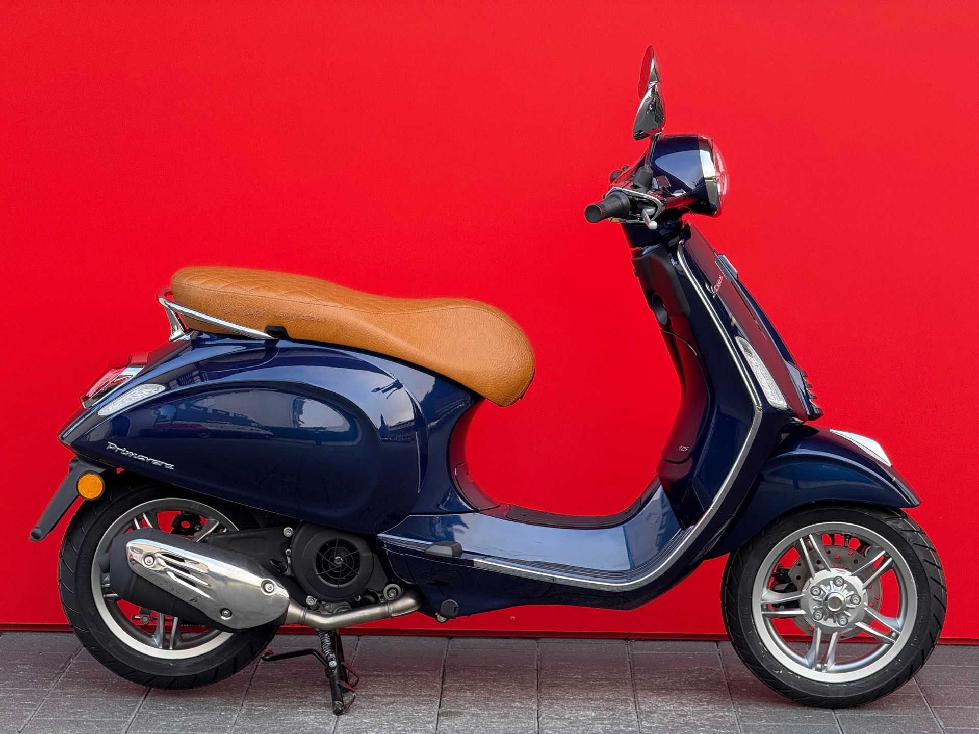 PIAGGIO Vespa 125 Primavera ABS Celebrate 40th-image-13