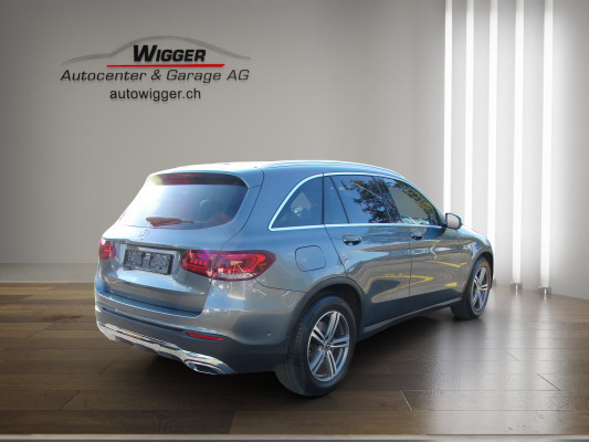 MERCEDES-BENZ GLC 200 4Matic-image-4