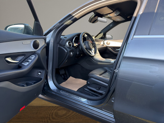 MERCEDES-BENZ GLC 200 4Matic-image-9