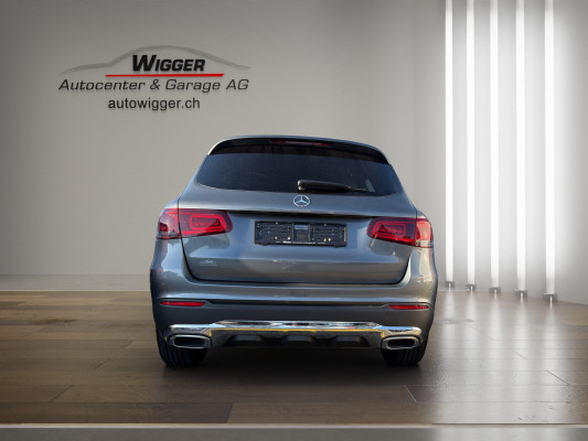MERCEDES-BENZ GLC 200 4Matic-showroom-element-3
