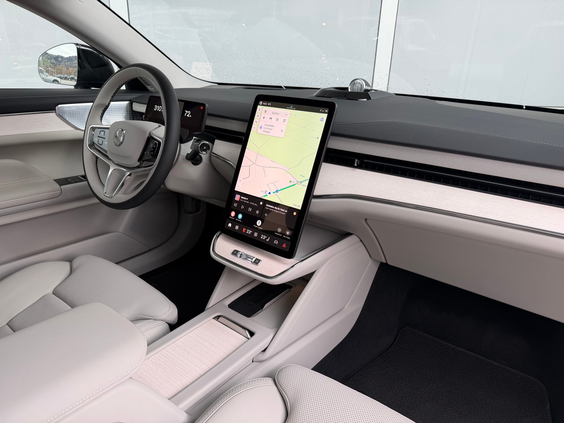 VOLVO ES90 Single Extended Range Ultra-showroom-element-2