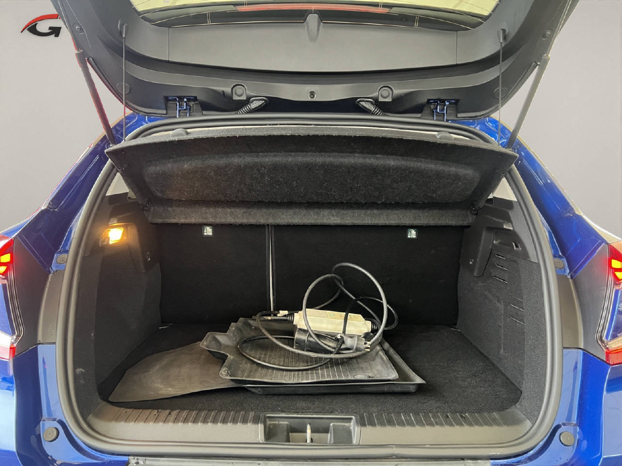 RENAULT Captur 1.6 E-Tech Plug-in Initiale-image-20