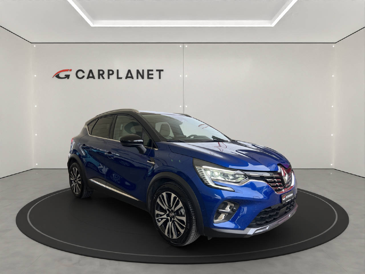 RENAULT Captur 1.6 E-Tech Plug-in Initiale-showroom-element-1
