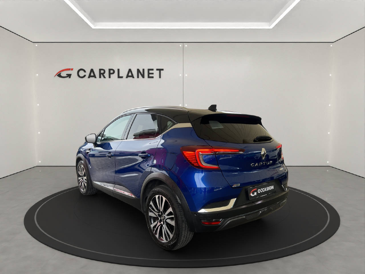 RENAULT Captur 1.6 E-Tech Plug-in Initiale-showroom-element-3