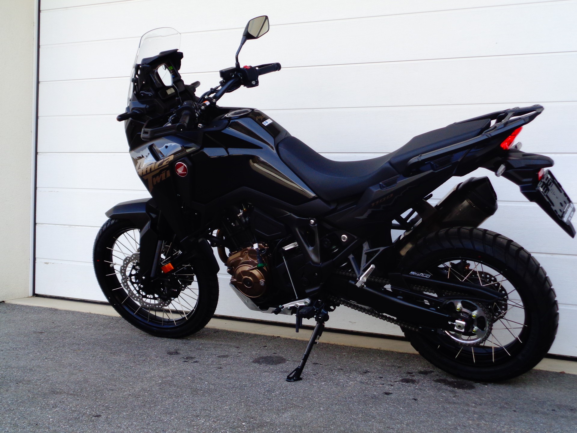 HONDA CRF 1100 Africa Twin-image-6