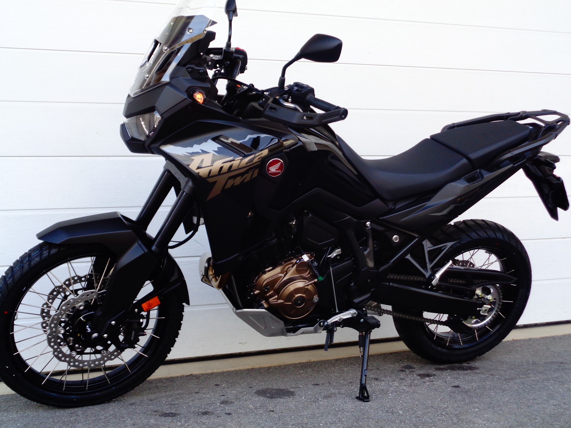 HONDA CRF 1100 Africa Twin-image-4