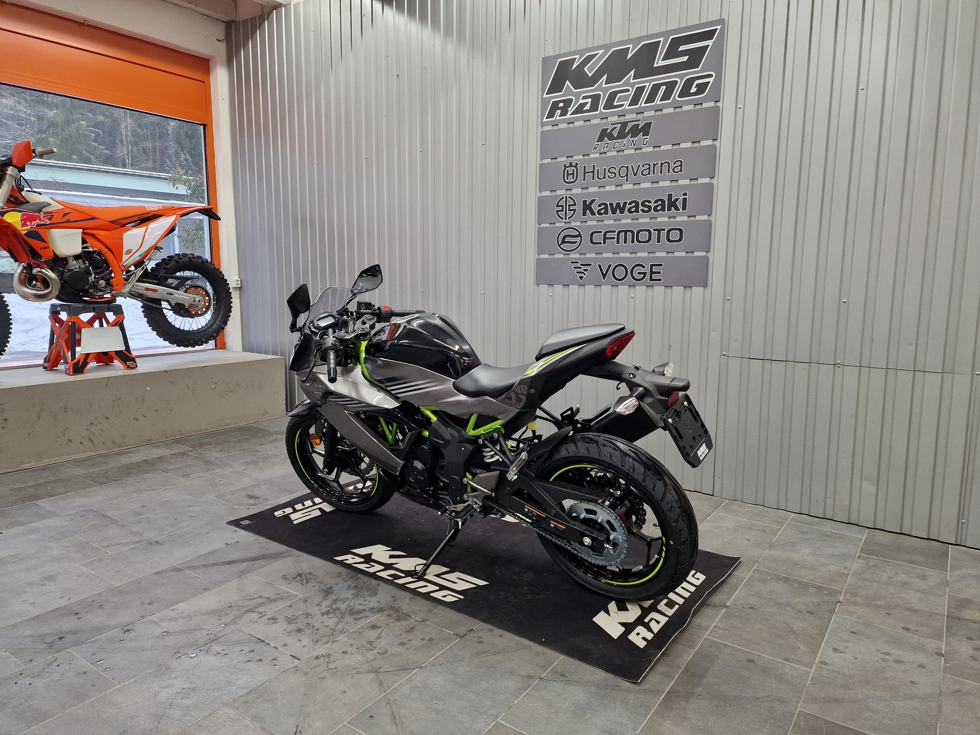 KAWASAKI Ninja 125-image-3